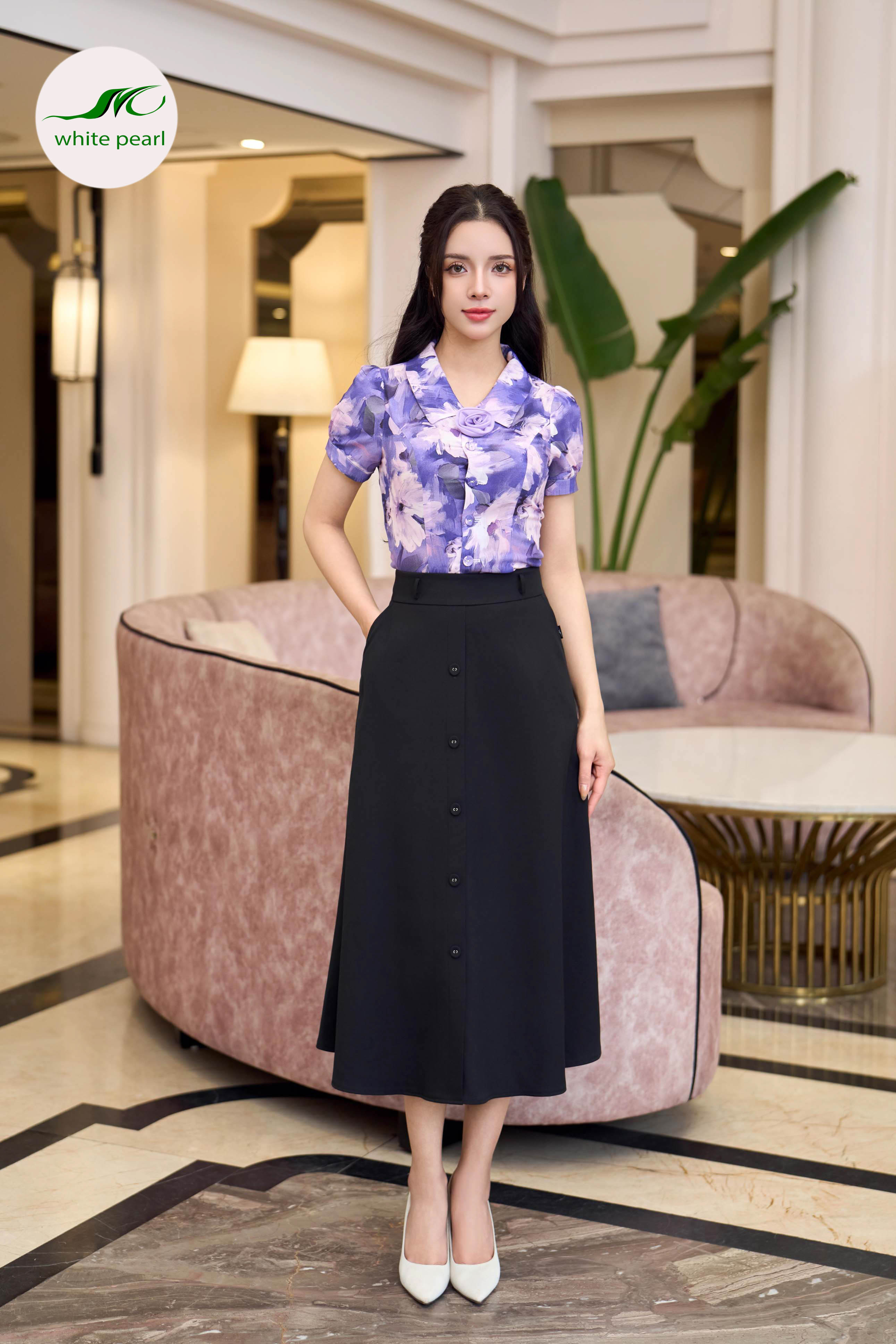 Chân váy xoè nẹp cúc thời trang công sở White Pearl_thumbnail_0
