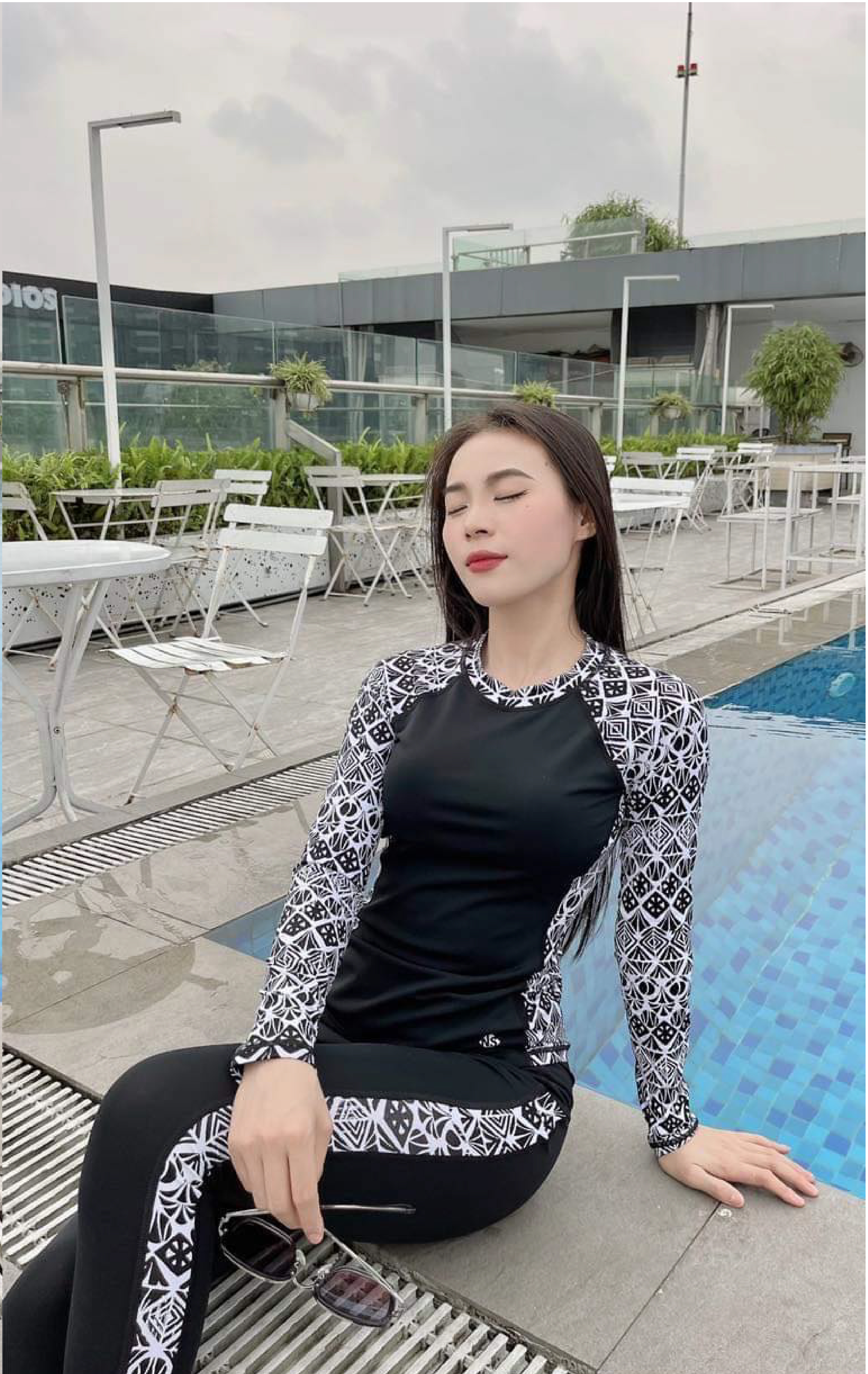 BỘ BƠI NỮ BIG SIZE LIỀN THÂN ĐEN-TRẮNG POLYAMIDE SPANDEX A23002 NARSIS CHẤT LIỆU THOÁNG MÁT, DỄ C...