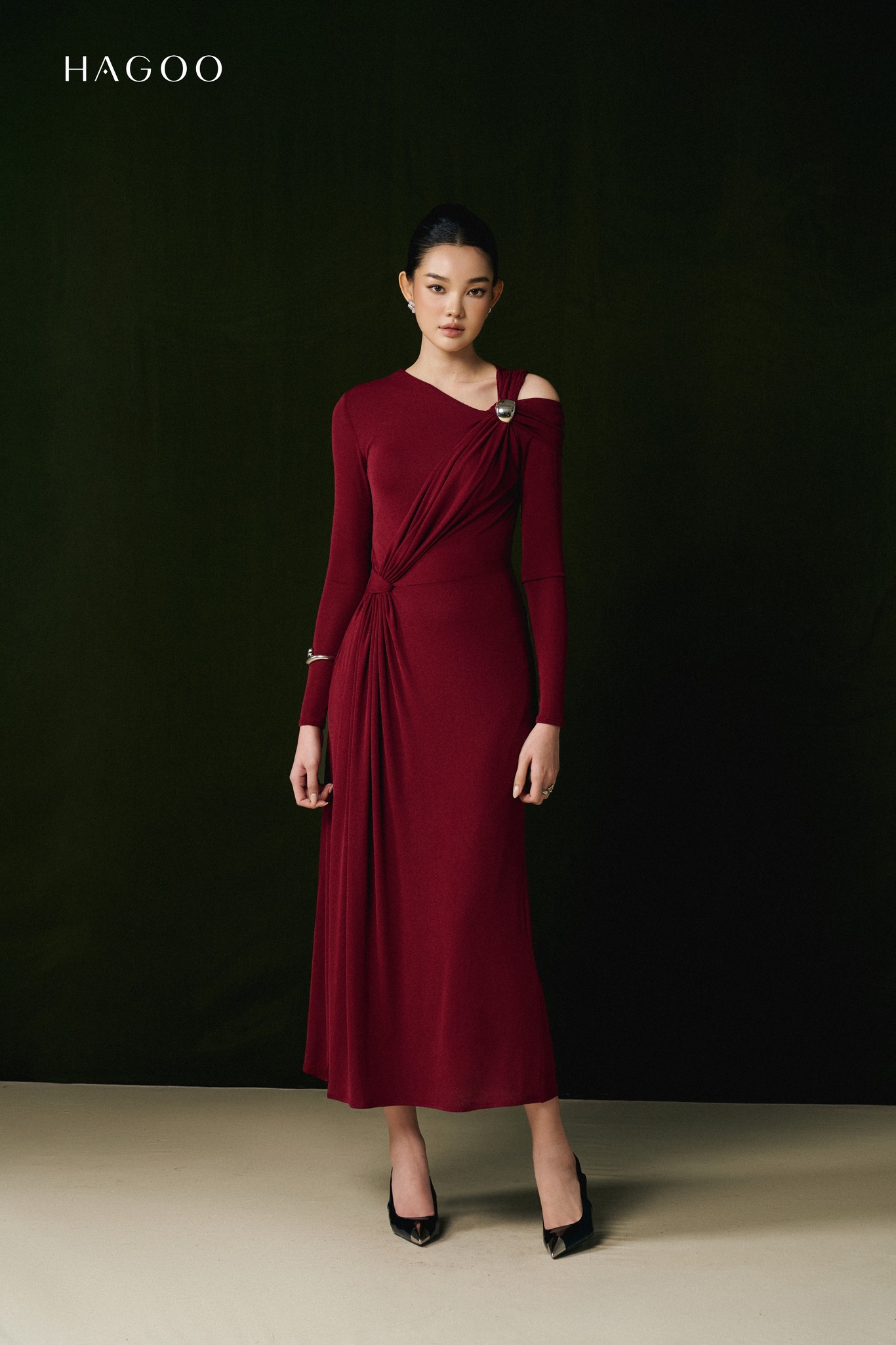 Váy thun nhún eo khuy cài vai trang trí HAGOO