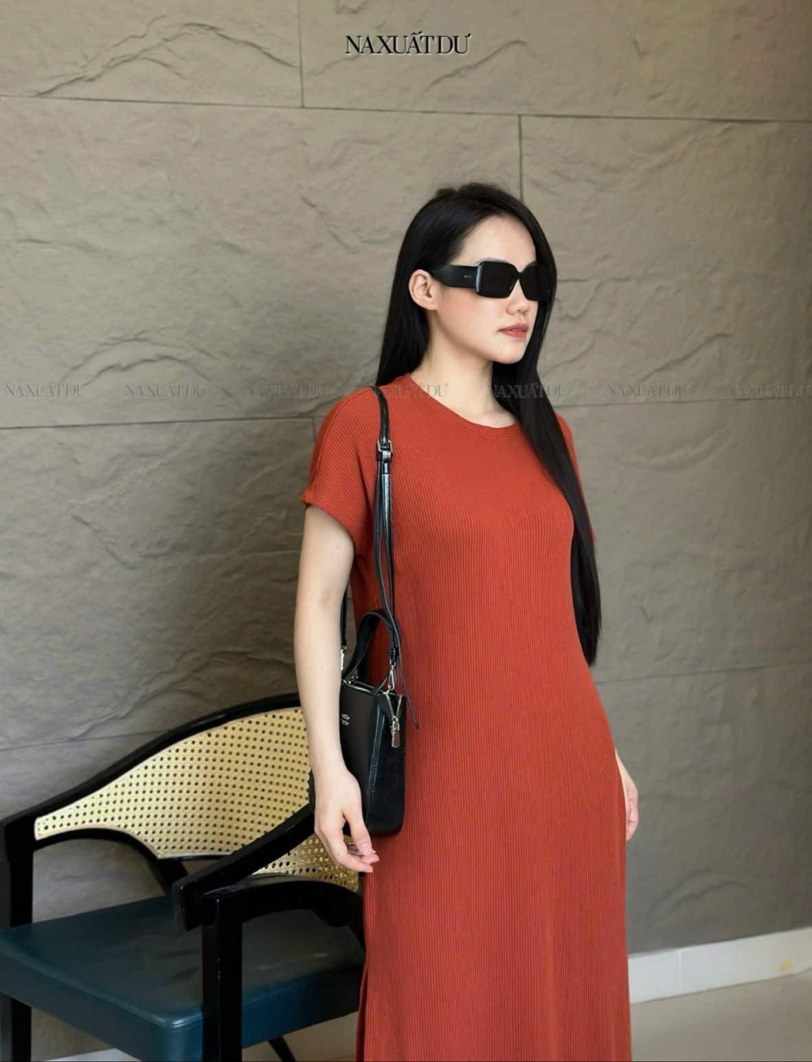 Đầm dài suông xẻ tà nữ 