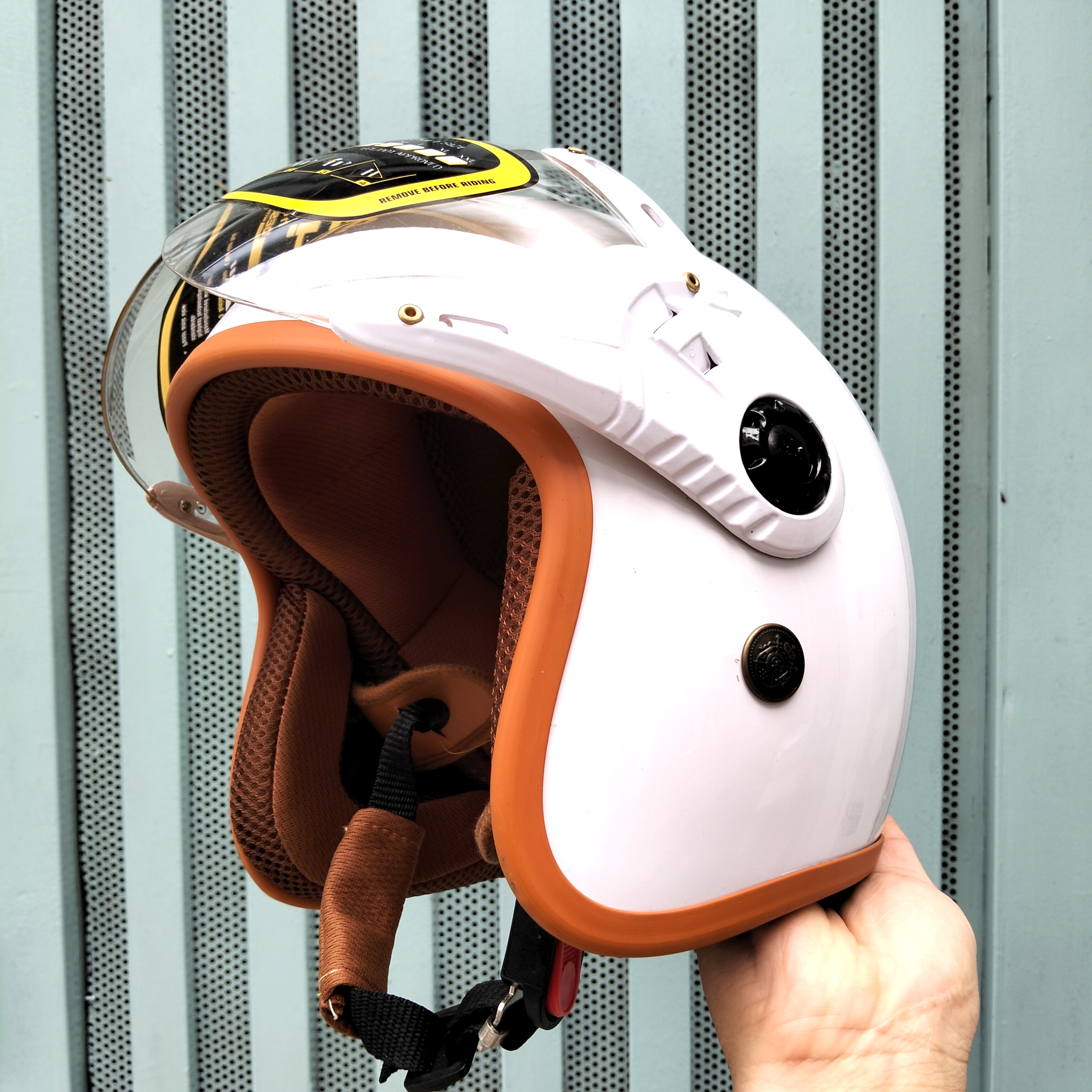 Nón bảo hiểm 3/4 kính càng nhiều màu giá tốt - Nón Phú Quí