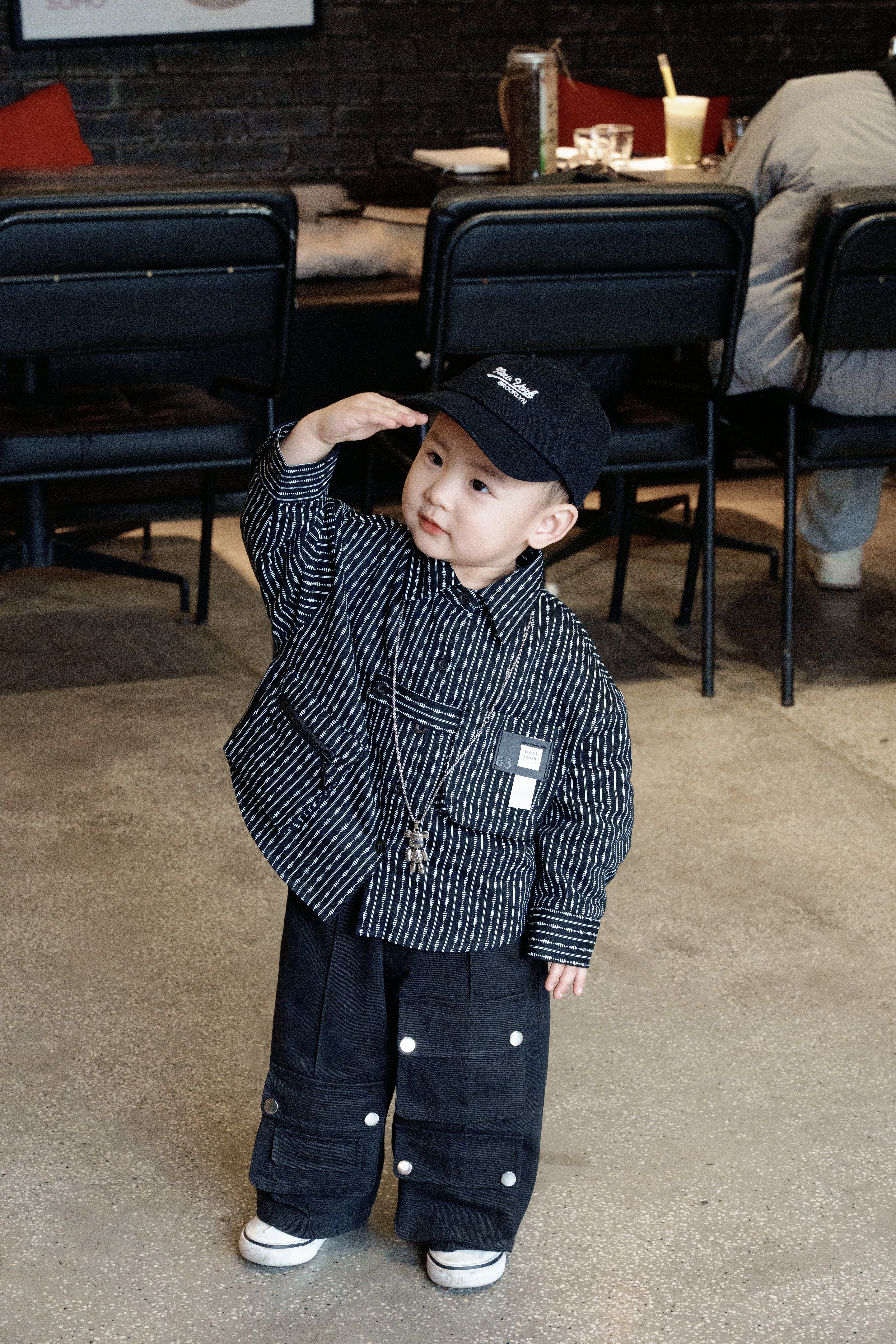 Áo sơ mi đen kẻ sọc hàn quốc