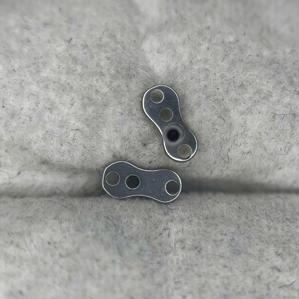 Thân cấy titan ren 1.6_thumbnail_0