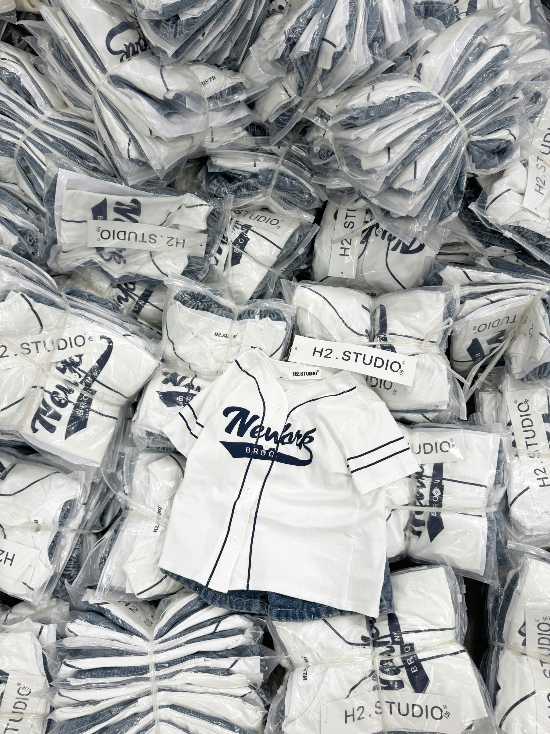 R98 BỘ CỘC THỂ THAO PHỐI VIỀN NEWYORK- A117.1725