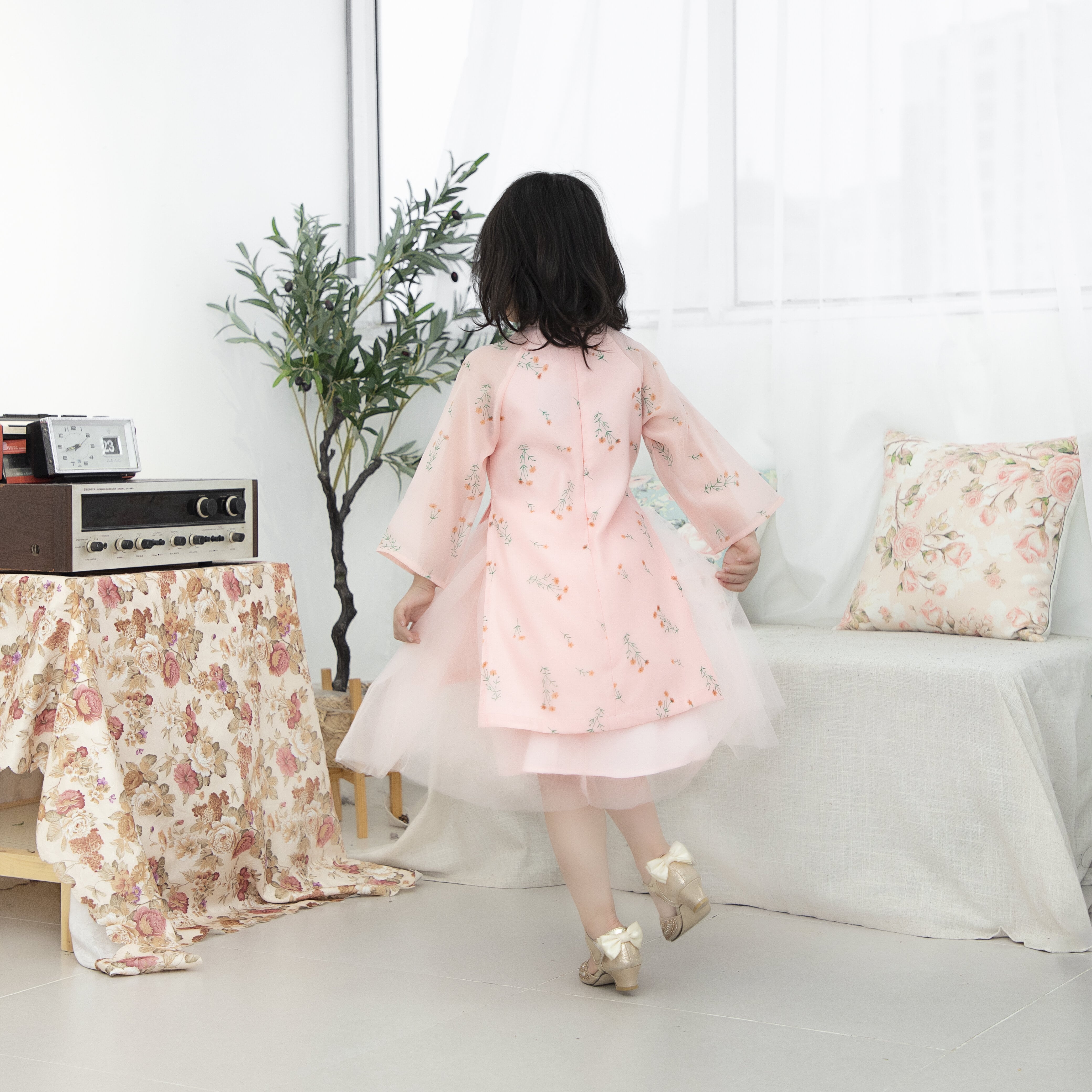 Set áo dài tơ hoa kèm chân váy tutu_thumbnail_3