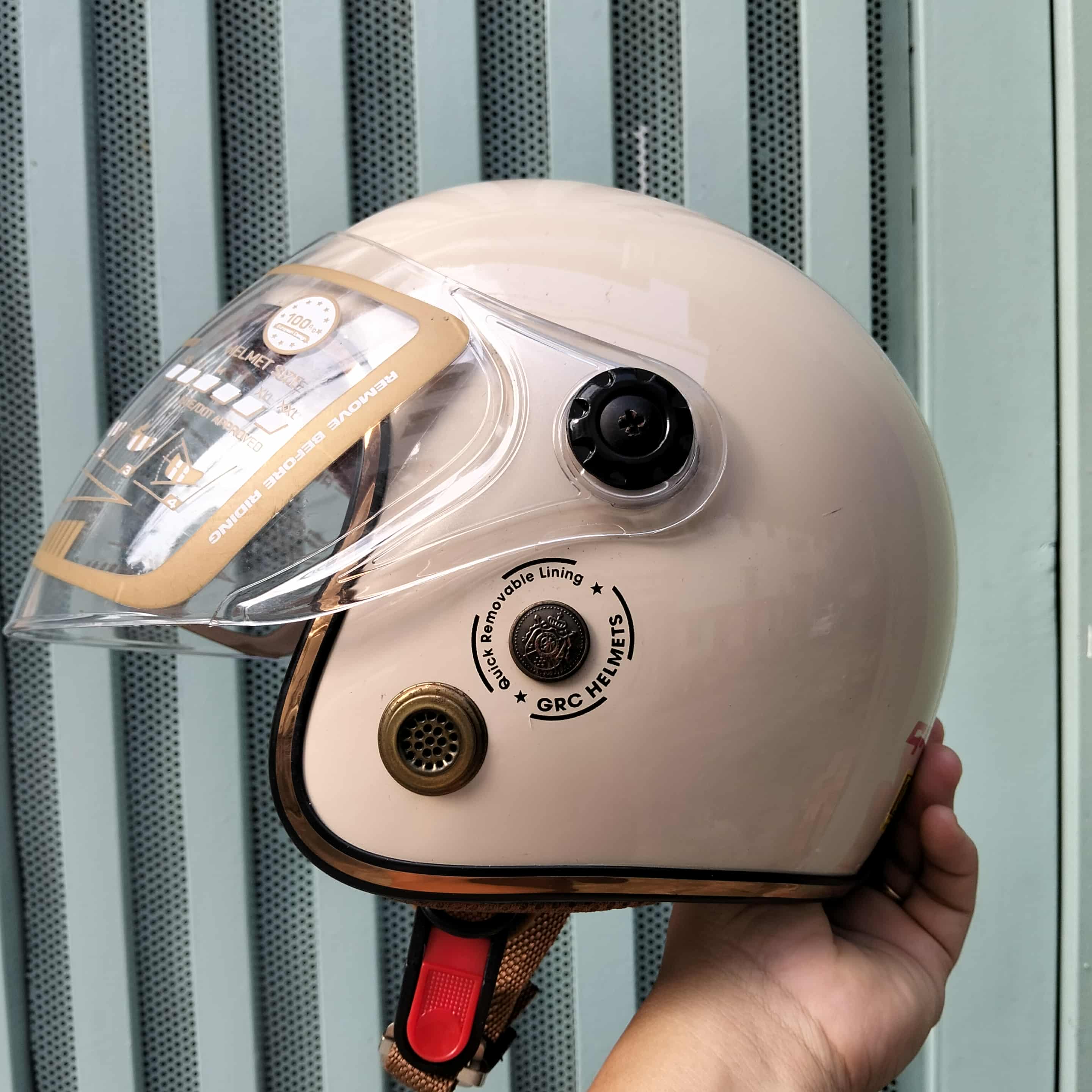 Nón bảo hiểm 3/4 kính dài thông gió Kem