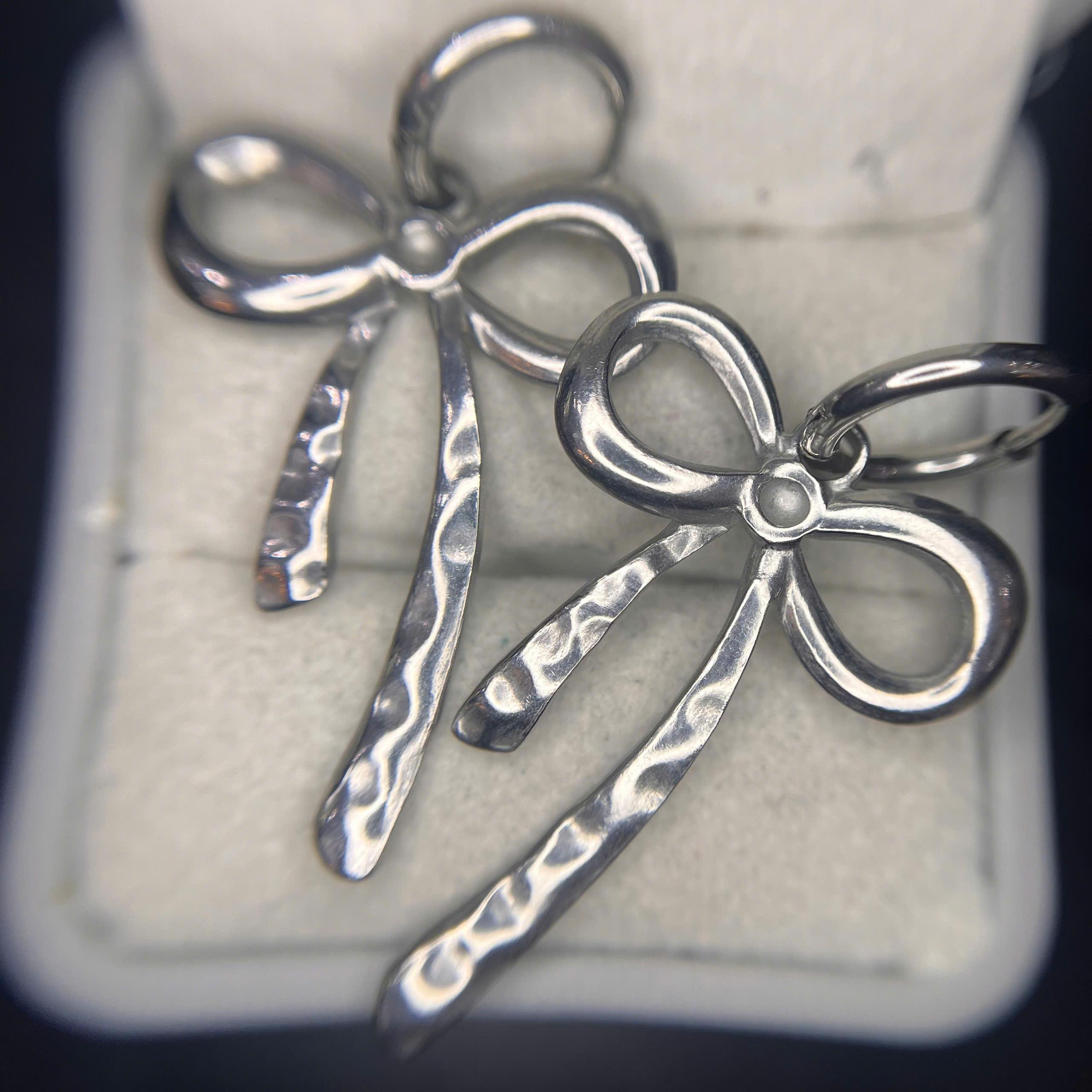 khuyên vòng kiểu nơ to cách điệu 10mm