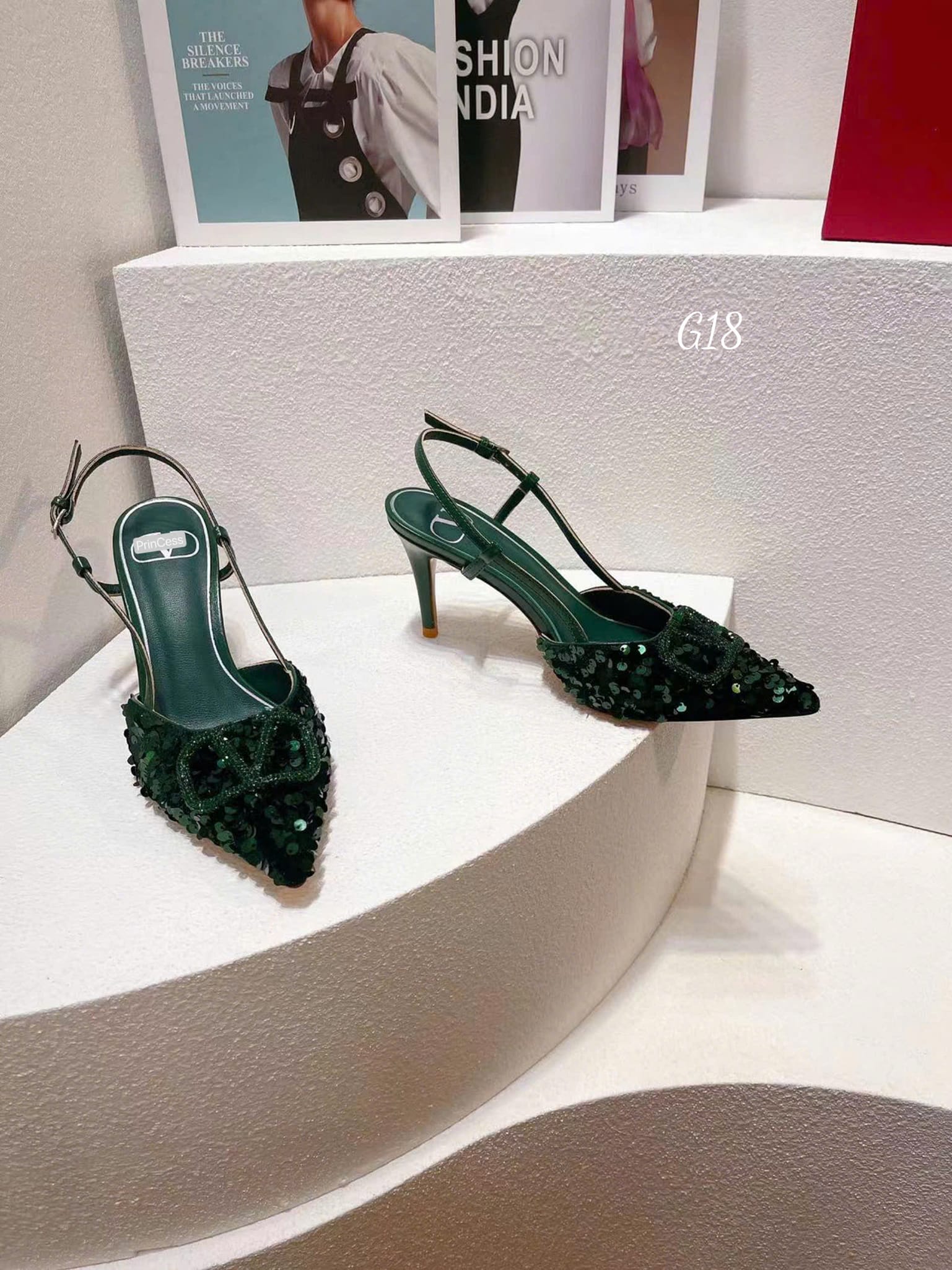GIÀY VALENTINO_thumbnail_0