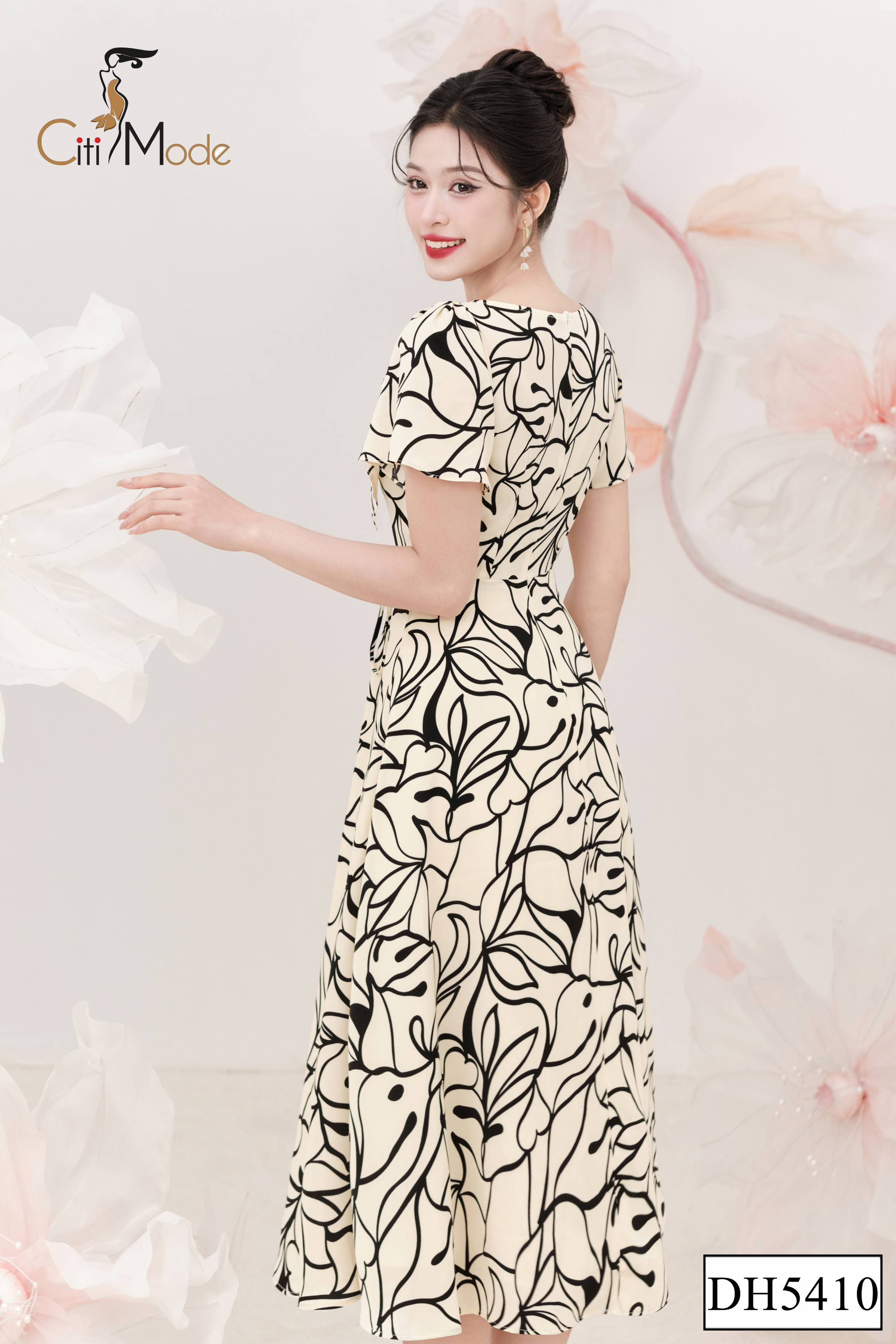 Đầm xòe họa tiết cổ thuyền bèo sườn