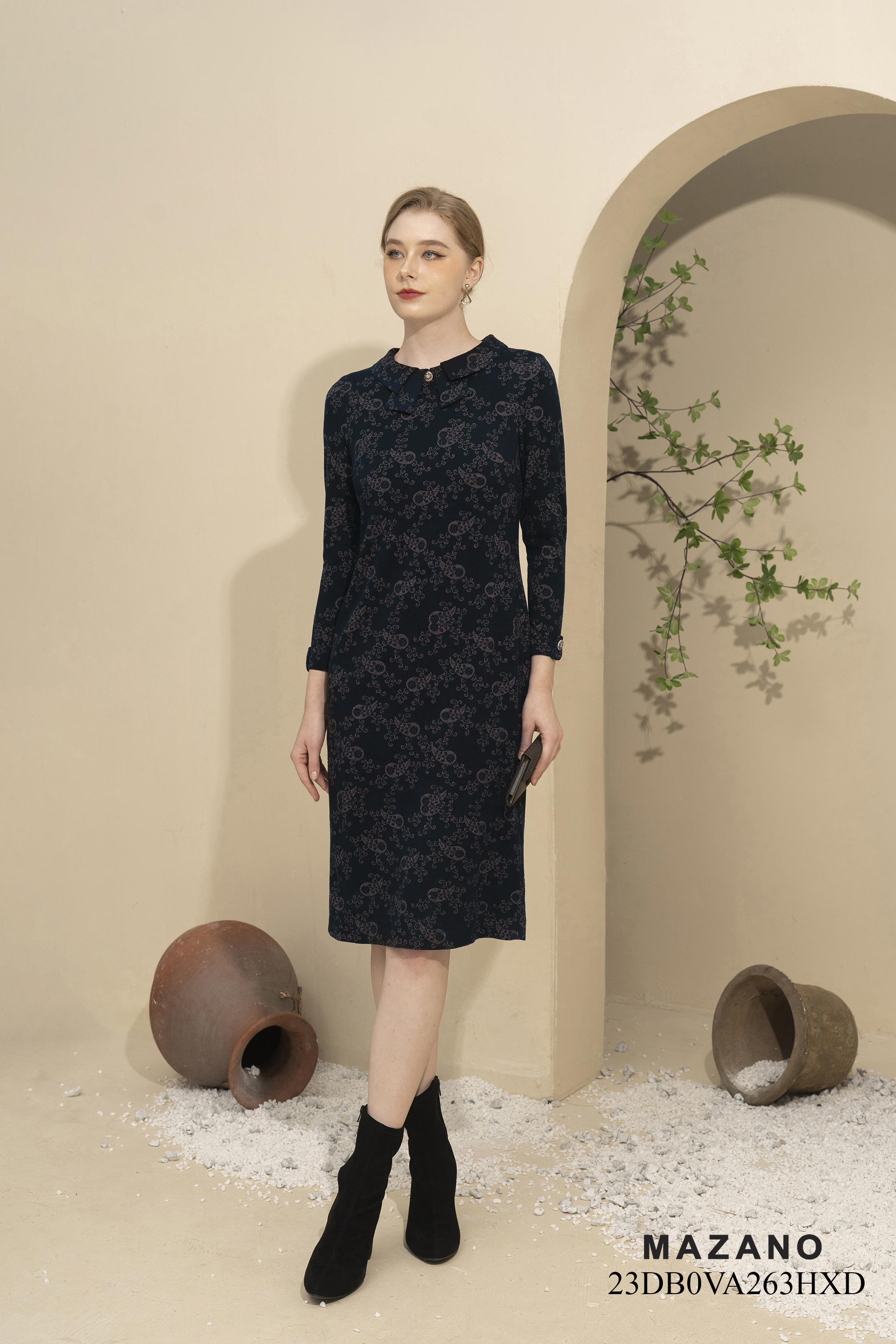 Váy Đầm Suông Vải dạ len Hoạ tiết cách điệu Cổ bẻ cách điệu Tay dài Dài qua gối