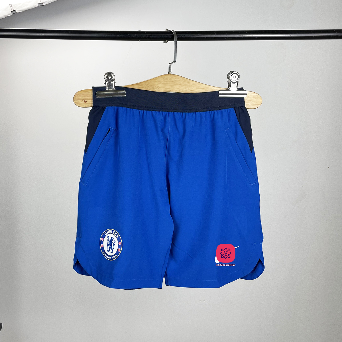 Quần shorts lưng thun xẻ tà - Xanh nhạt_thumbnail_2