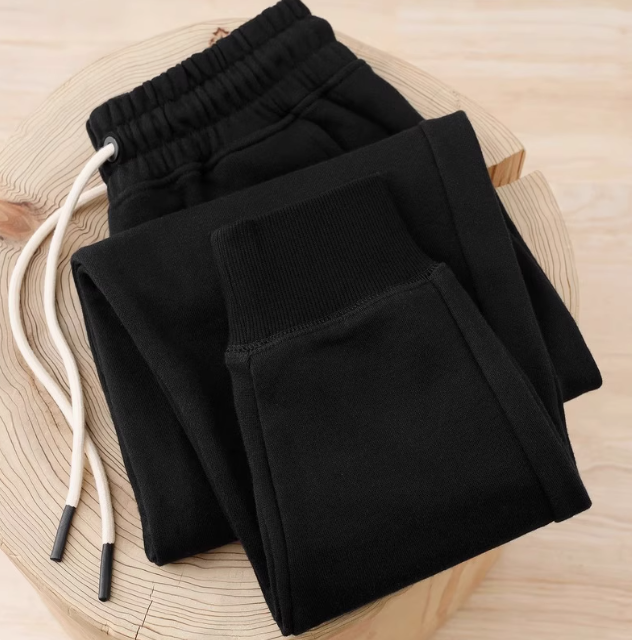 Quần Jogger Nỉ Nam Nữ Unisex Màu Đen Basic Form Rộng Bo Gấu Dây Rút Thời Trang -(QN104)