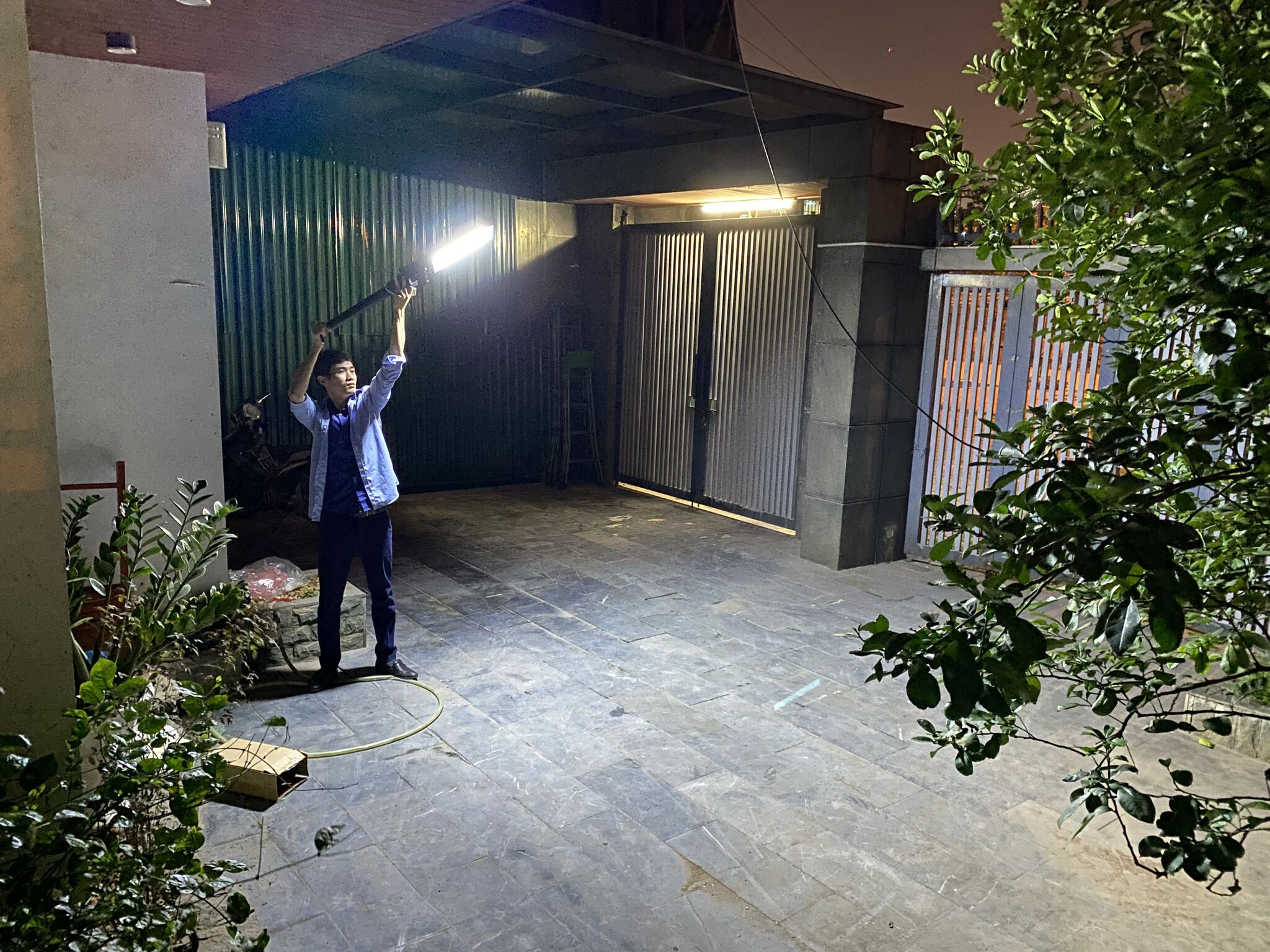 Đèn đường liền thể năng lượng mặt trời (TP.LT01.200)_thumbnail_12