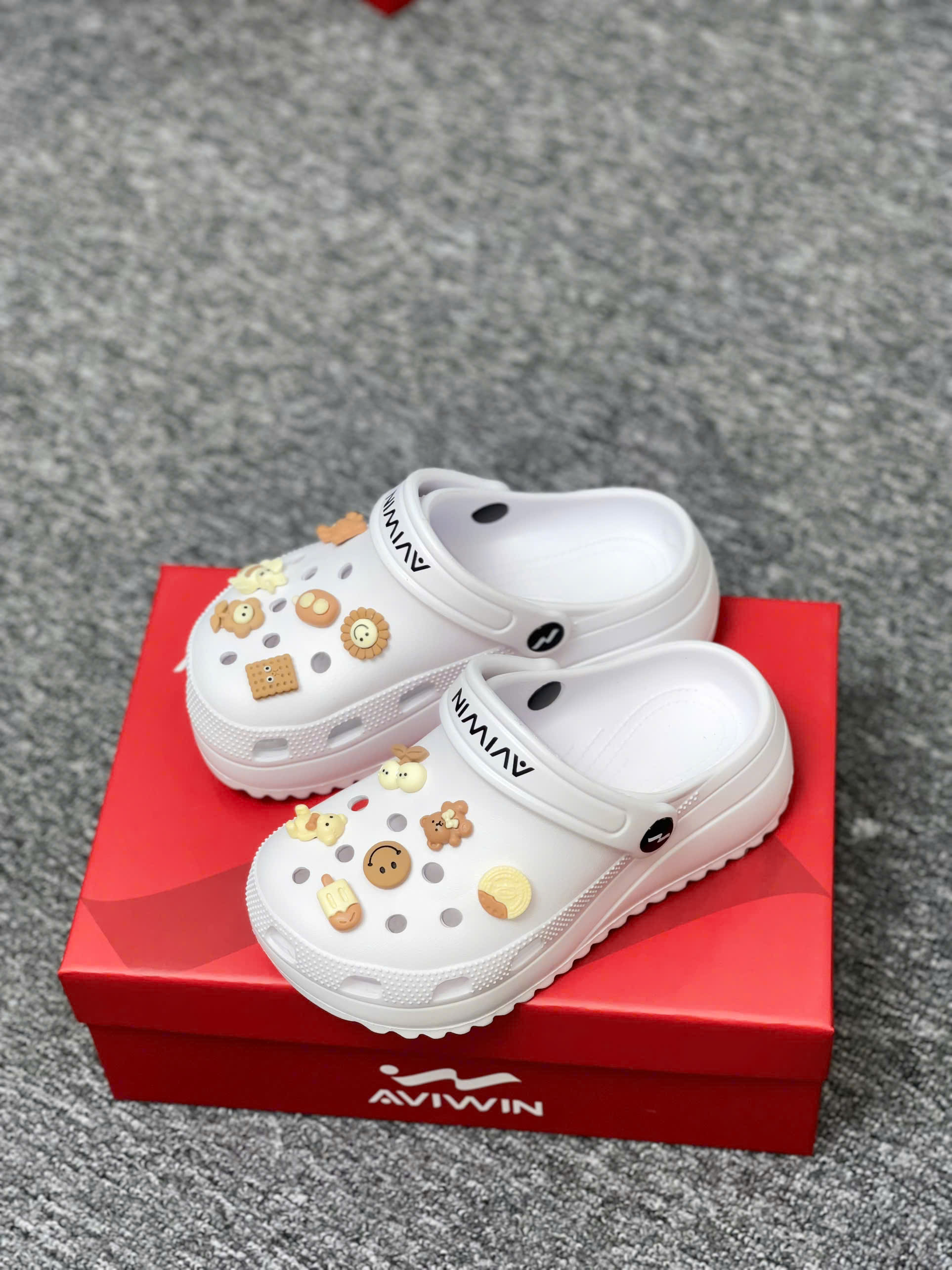 AVI01 Sục thời trang Nữ Aviwin Avi01 4 Màu_thumbnail_1