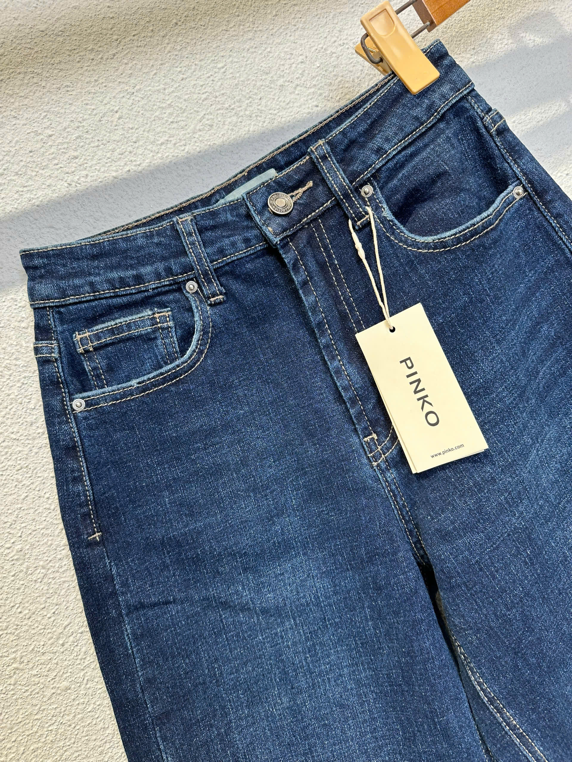 QUAN JEAN PINKO_thumbnail_1