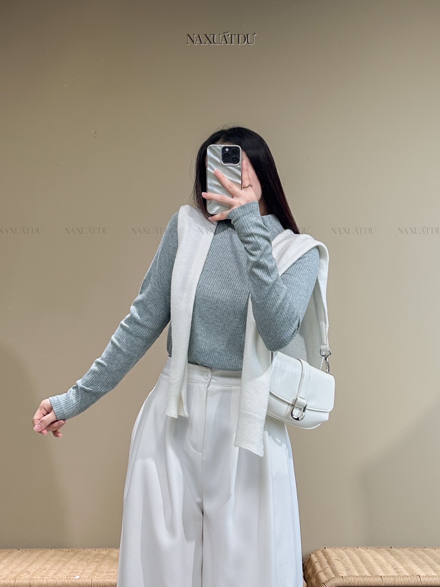 Set 2 Áo " Time and True " - A765