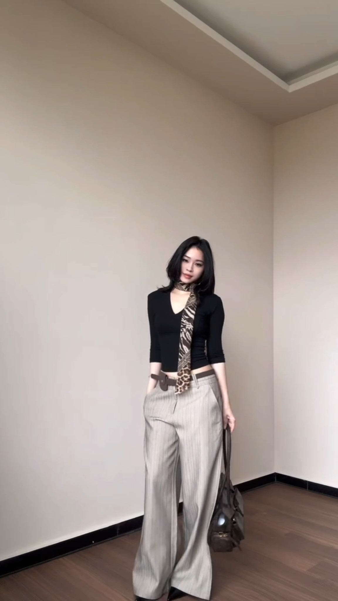 Quần Xám Ghi Sọc Phom Hàn