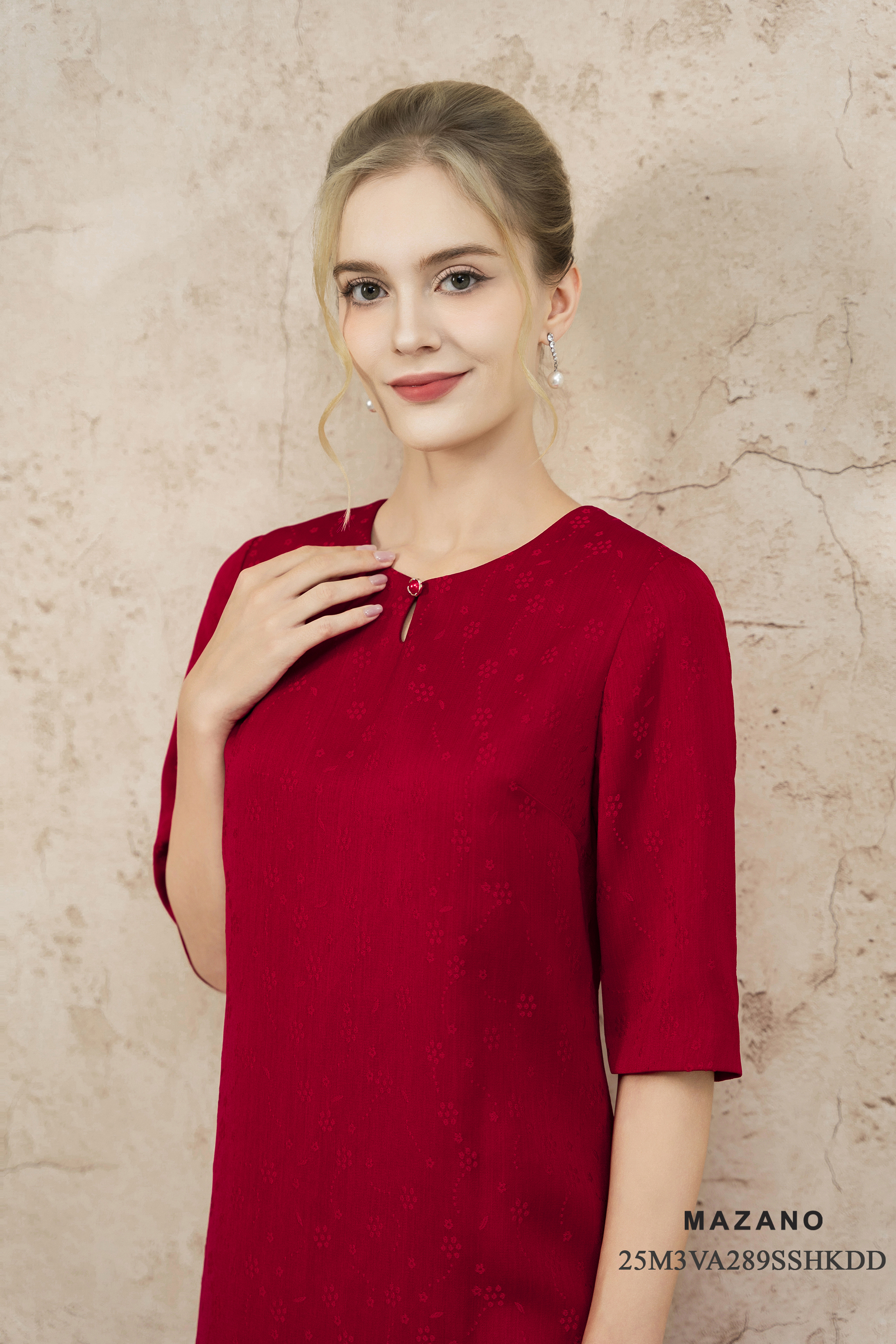 Váy Đầm Suông A Vải lụa Hoạ tiết hoa nhí in chìm Cổ tròn Tay lỡ Dài qua bắp chân_thumbnail_3