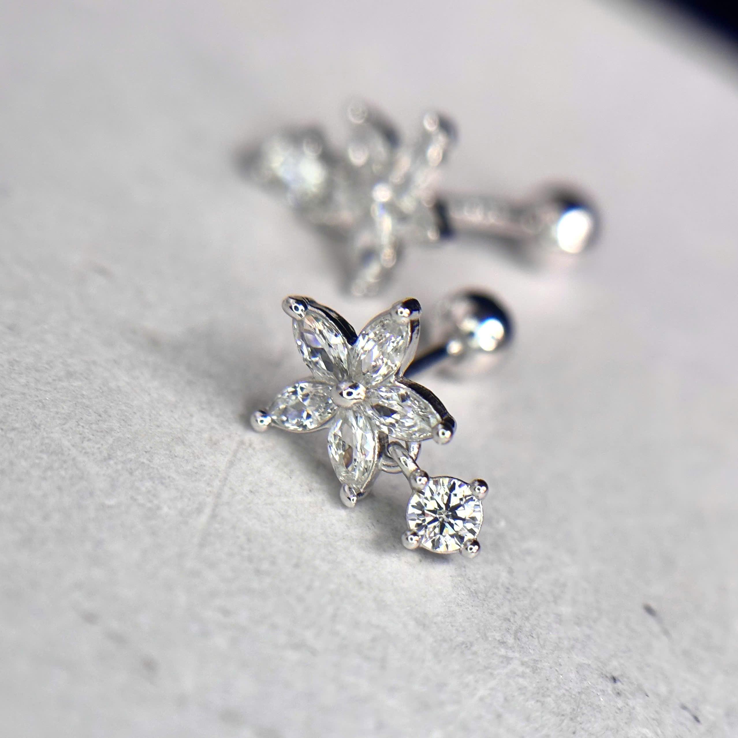 Khuyên kiểu bạc si kim hoa đá rơi