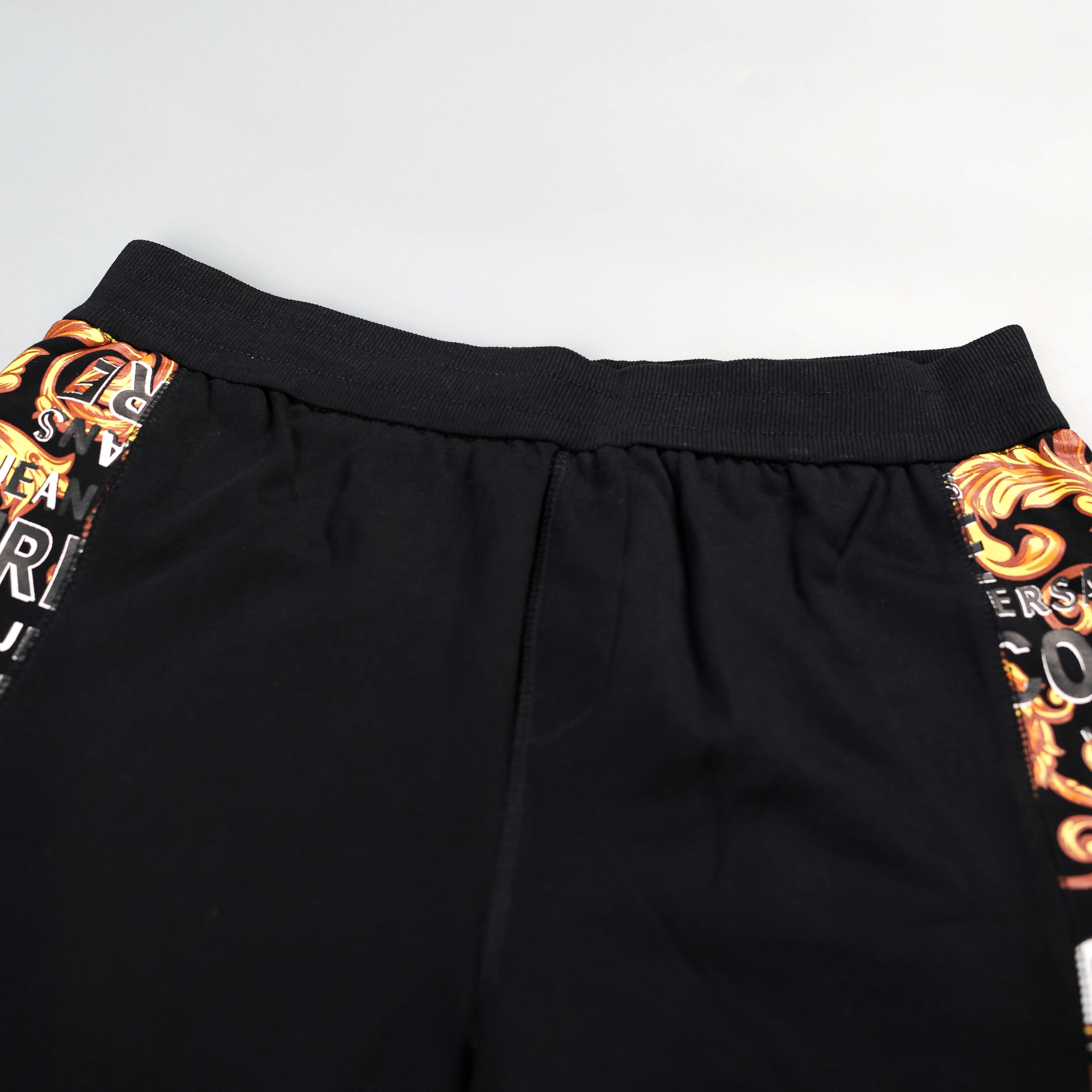 Short  Versace Họa tiết sườn_thumbnail_1