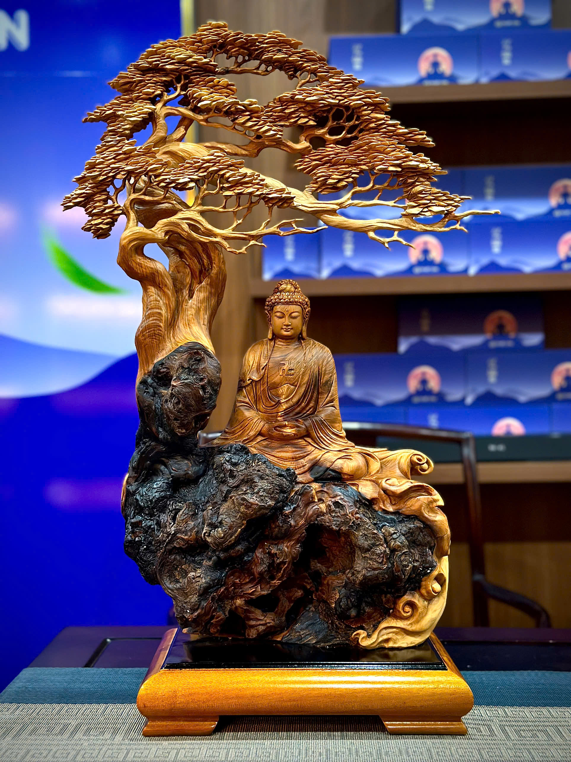 TƯỢNG " THIỀN ĐỊNH " GỖ NHAI BÁCH