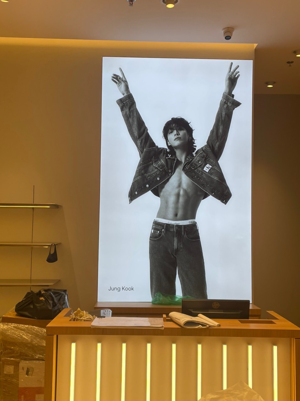 HỘP ĐÈN NHÉT CẠNH 3M