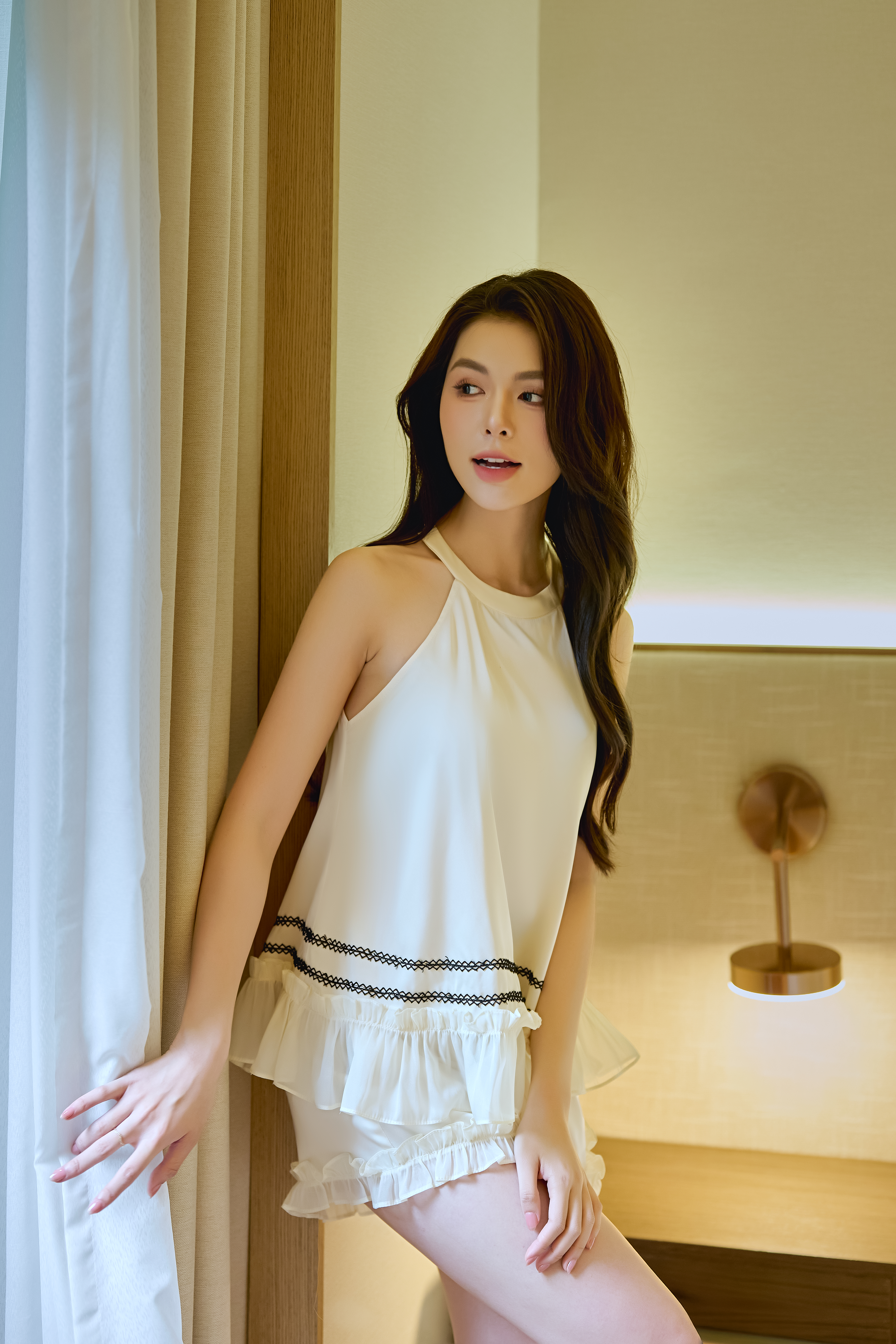 Bộ lụa áo yếm, quần cộc BN621_thumbnail_5