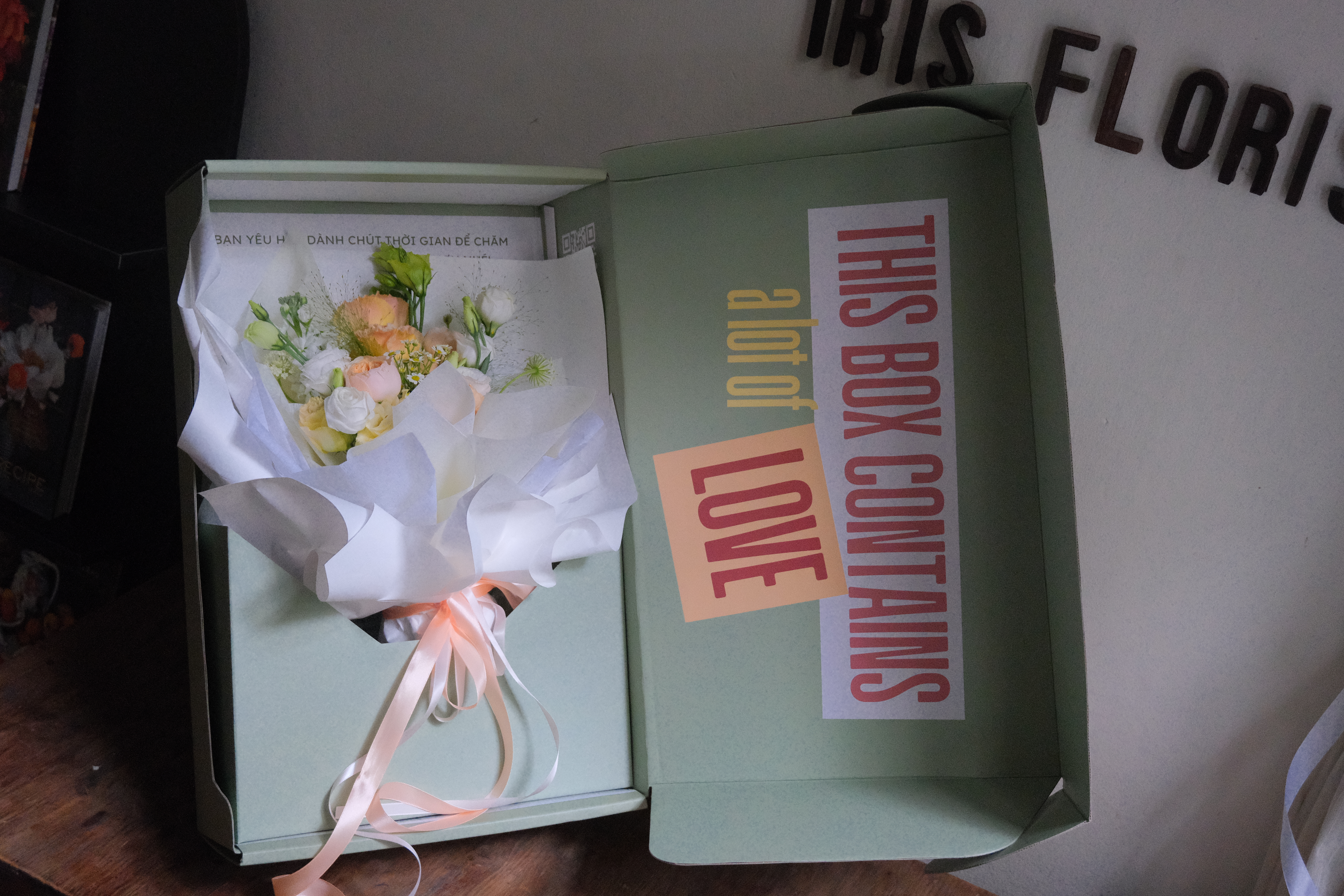 FS BOX - Bó hoa size S (tone cam) - Set kèm hộp