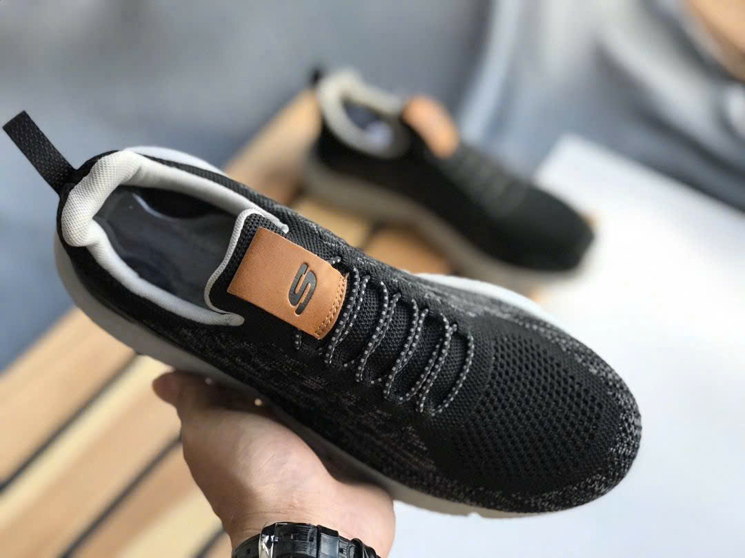 HG22 Giày nam ( NÂU )