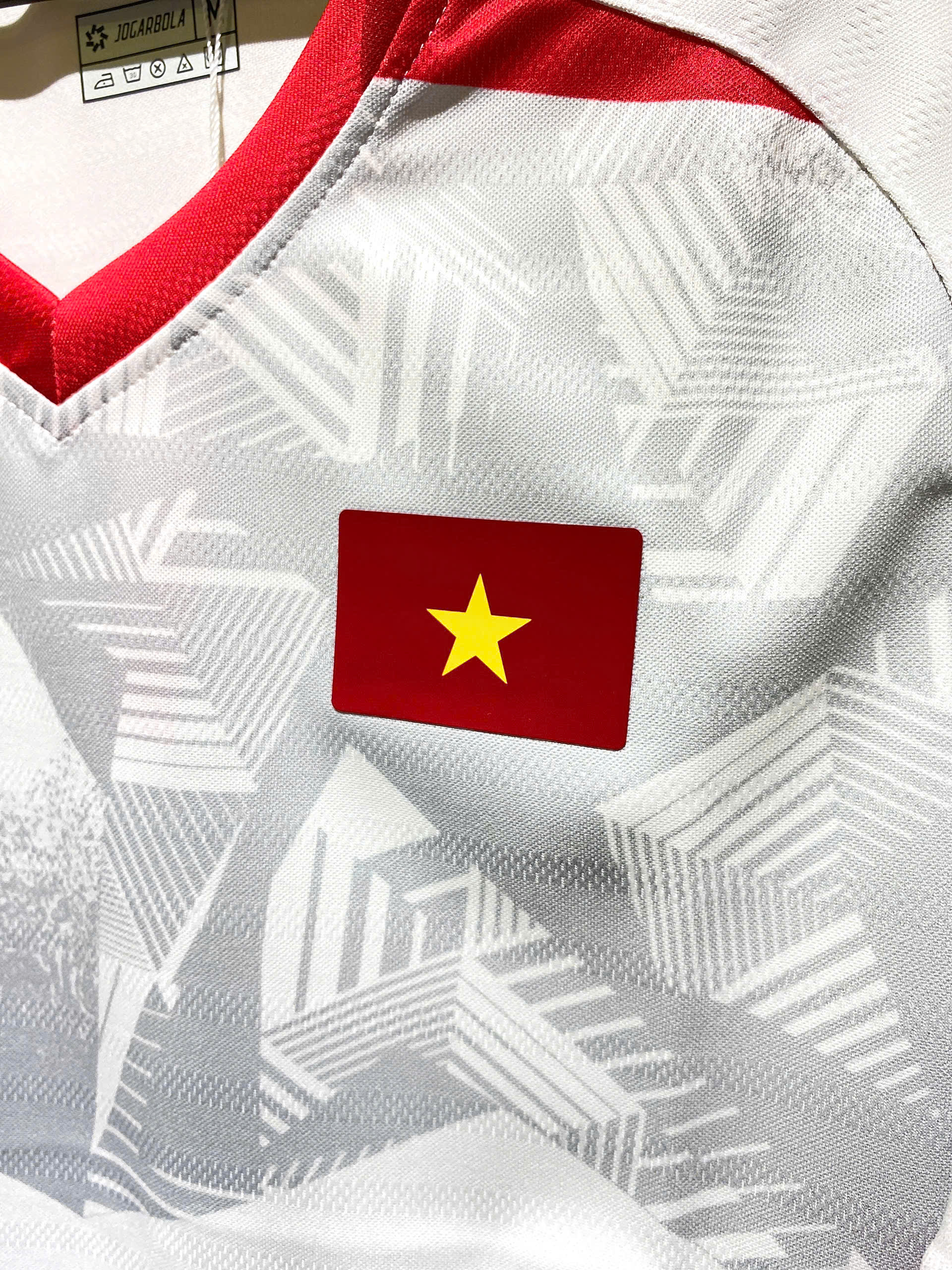 Áo đội tuyển Việt Nam sân khách trắng 2025 FAN_thumbnail_1