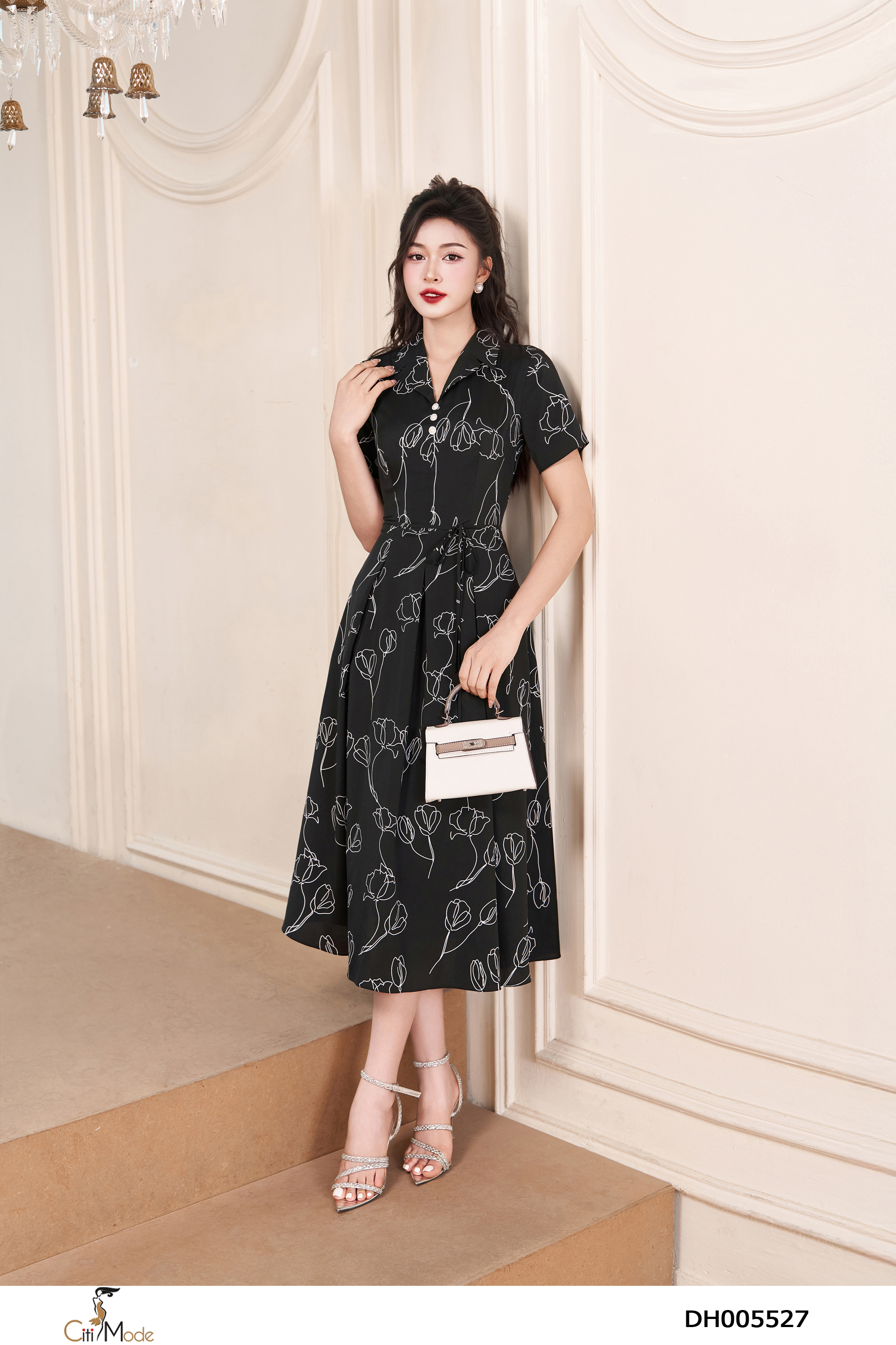 Đầm xòe đen xếp ly họa tiết cổ vest thắt đai eo_thumbnail_3