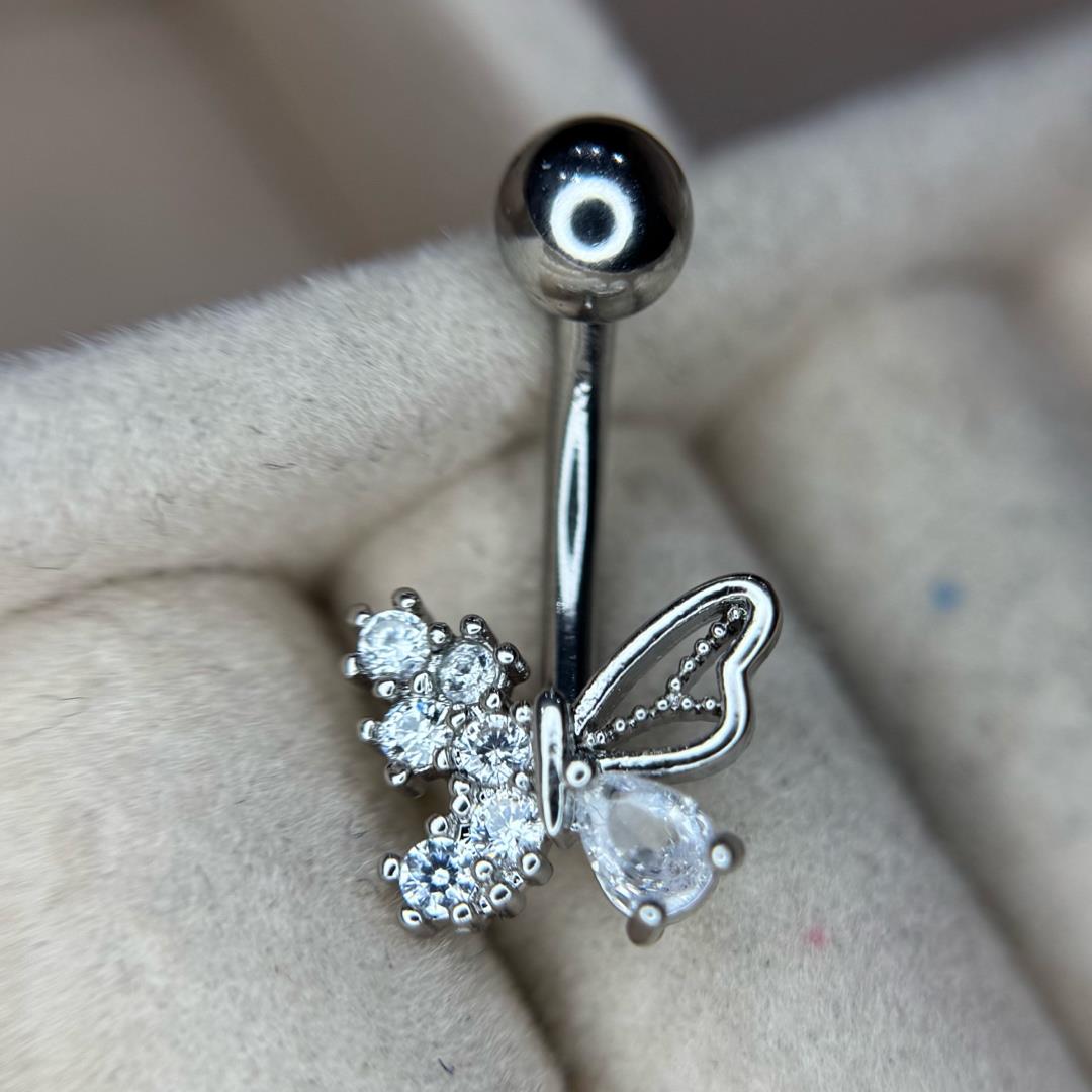 rốn con bướm ba cánh kim cương và cánh rỗng _thumbnail_0