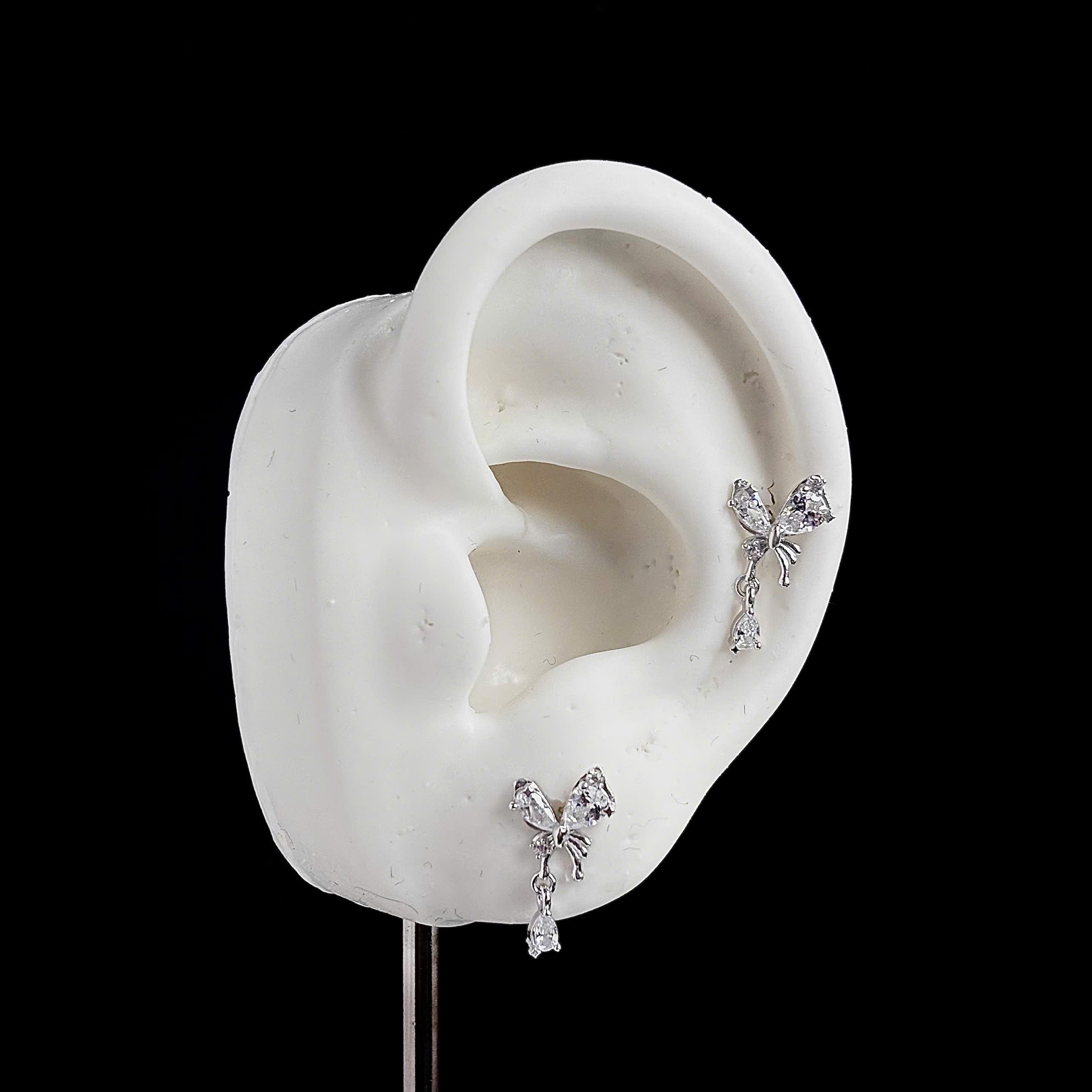 Khuyên kiểu bạc si kim bướm trắng kiểu rơi đá_thumbnail_3