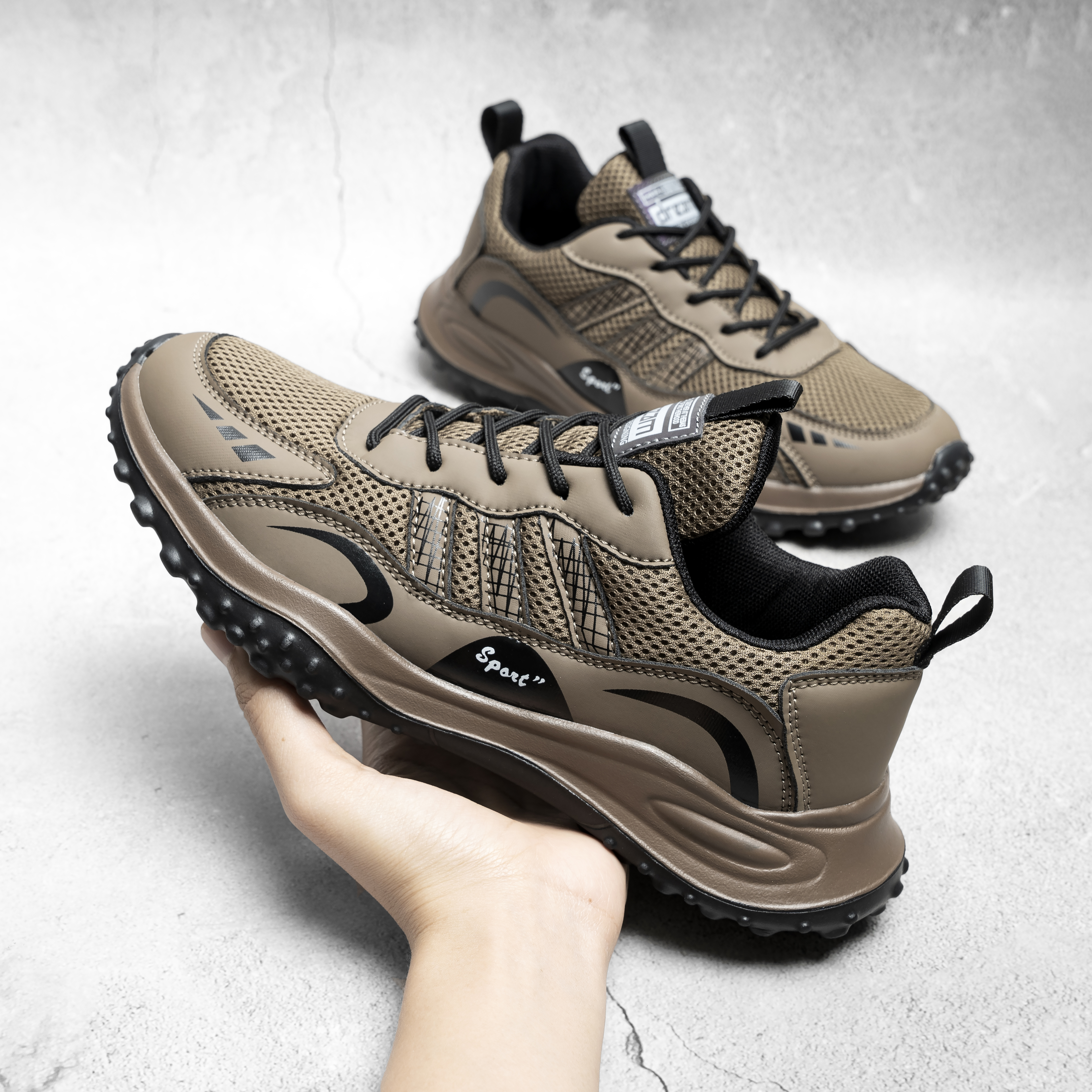 Sneaker Siêu nhẹ CS140 (+1 size)