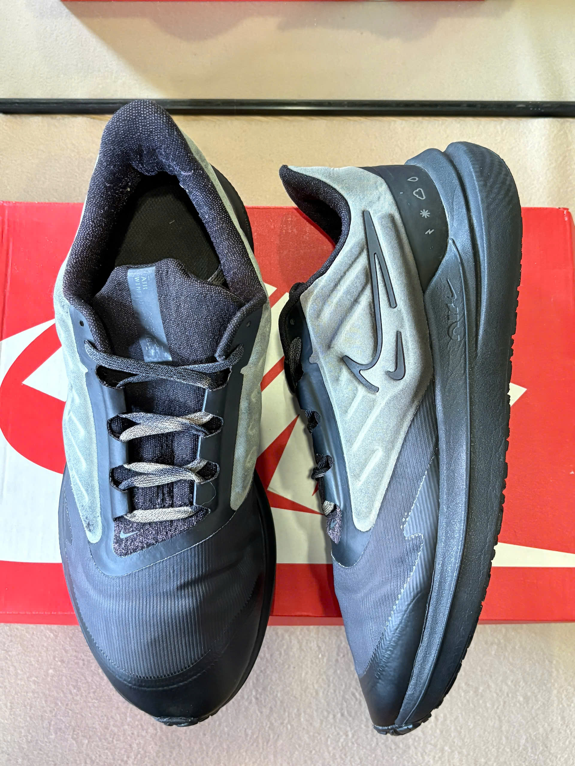 Nike Air Winflo 9 Shield Black DM1106-001_thumbnail_2