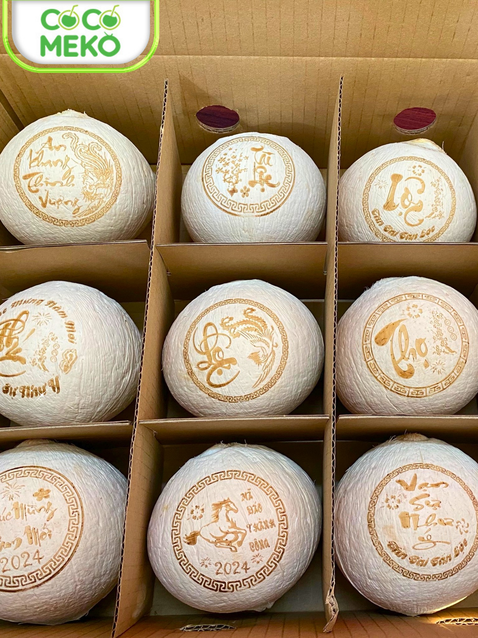 Gift Box of 12 Coconuts_thumbnail_1