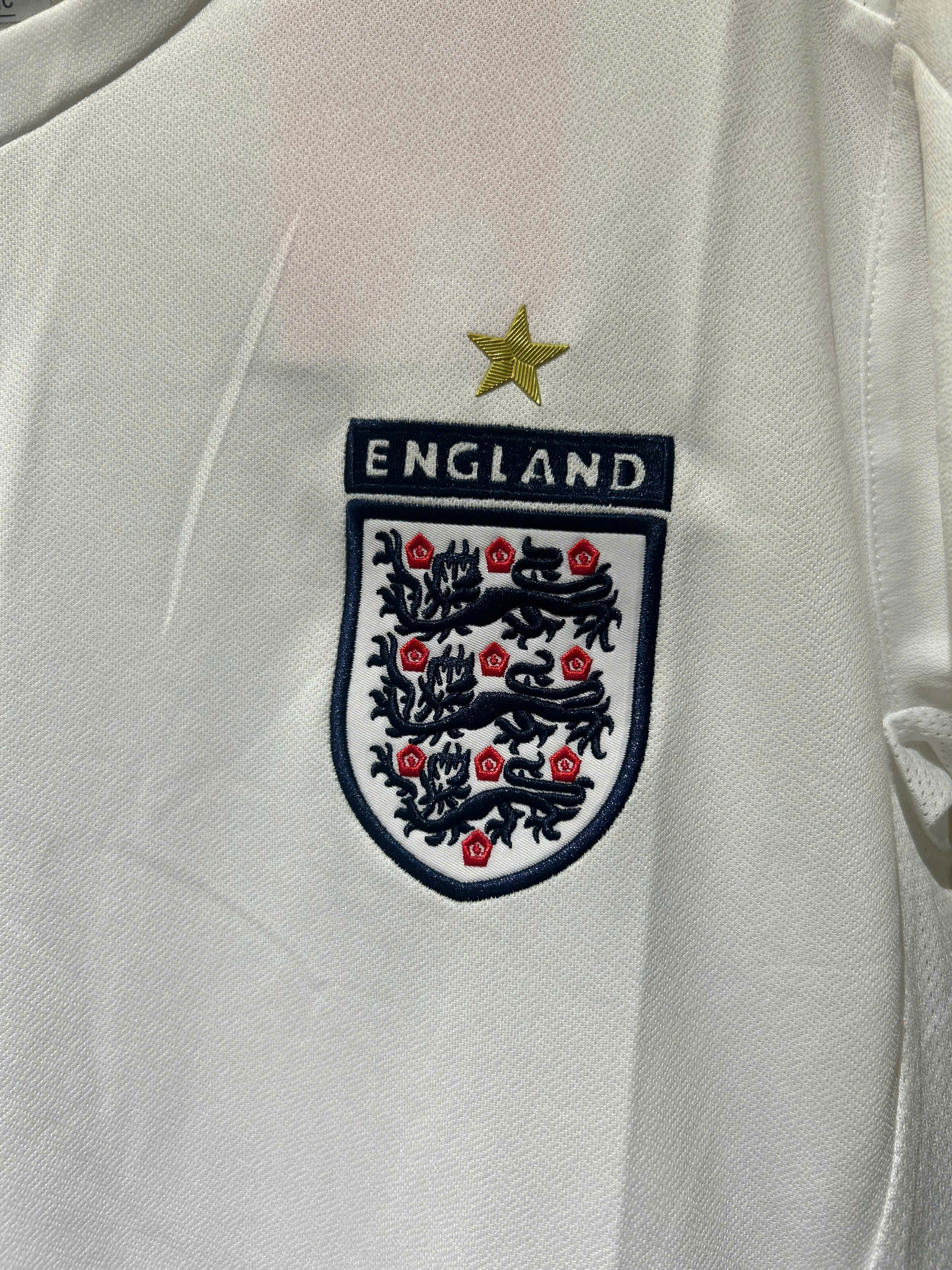 Áo Retro tuyển Anh sân nhà trắng 2006_thumbnail_3