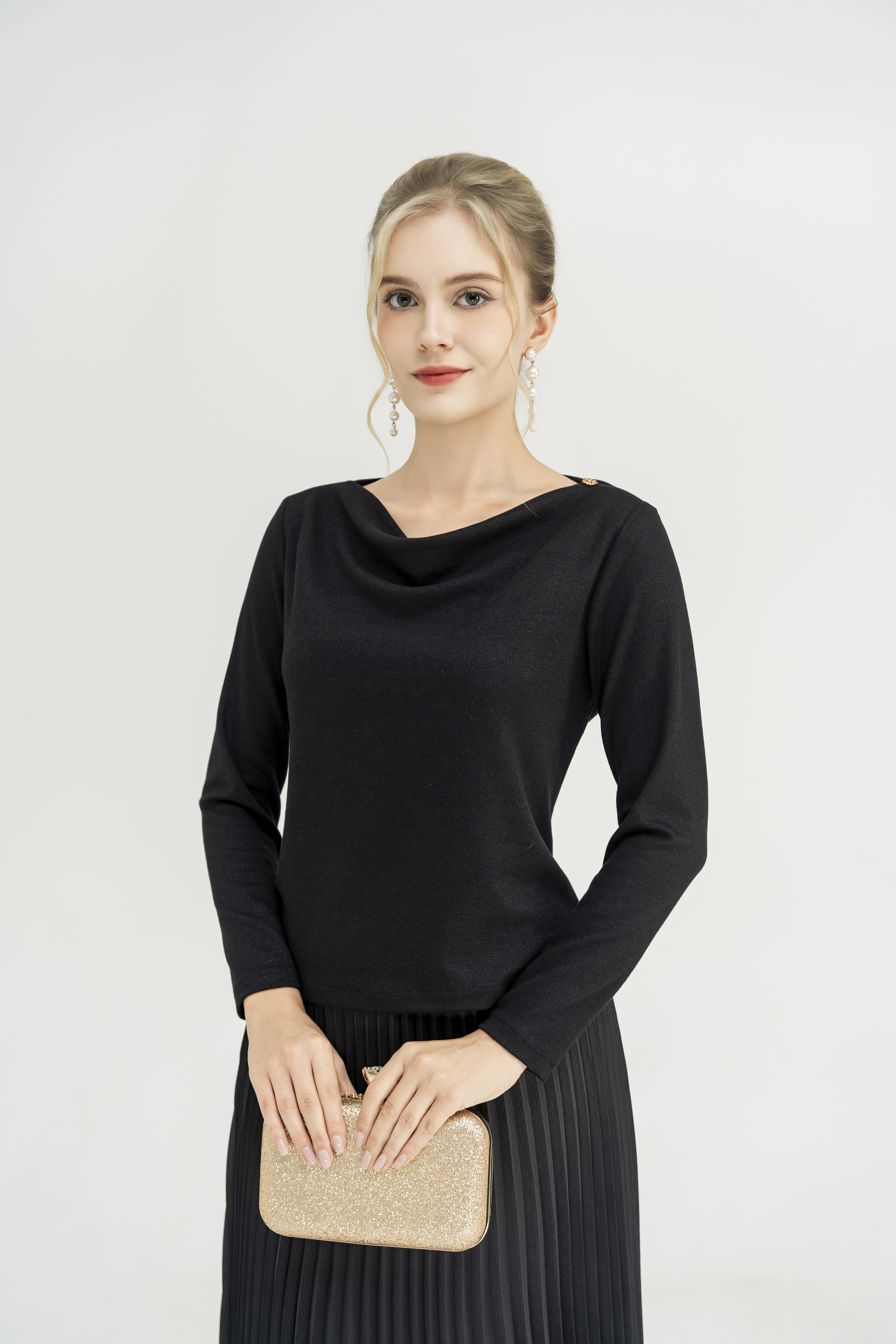 Áo top ôm vừa Vải thun len Cổ đổ Trang trí khuy cúc Tay dài Dài dưới eo