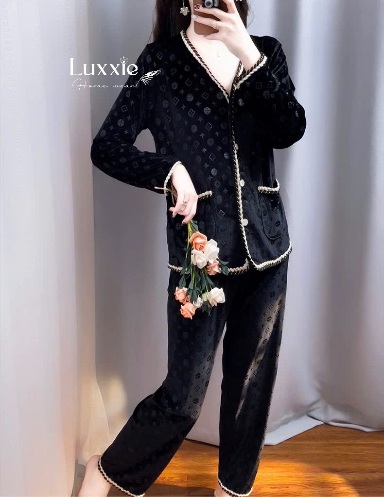 NHUNG25 Pijama nhung đen không cổ LV_thumbnail_5