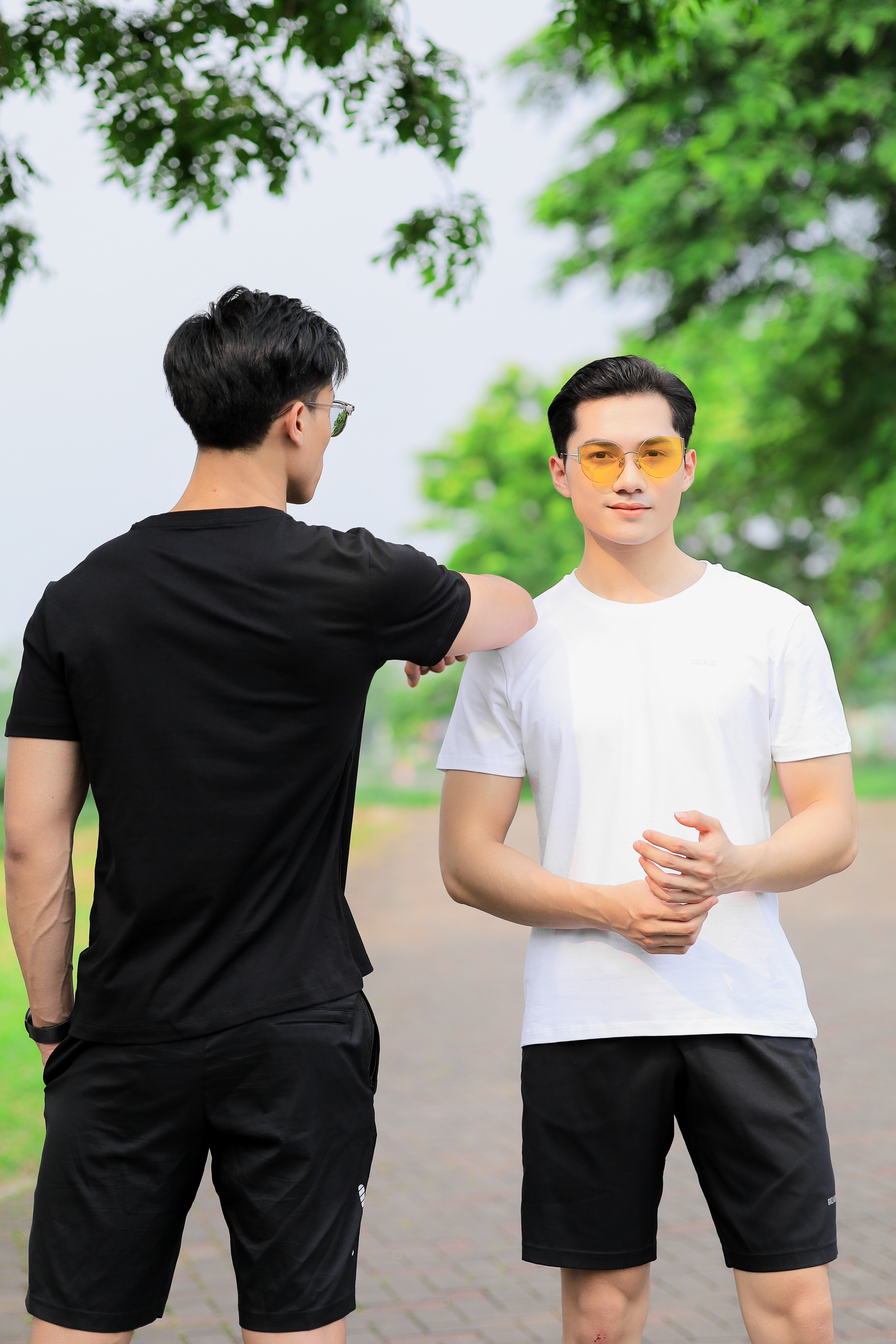 Đồ Bộ Guzado Áo Cotton Kết Hợp Quần Gió Basic  BTS03