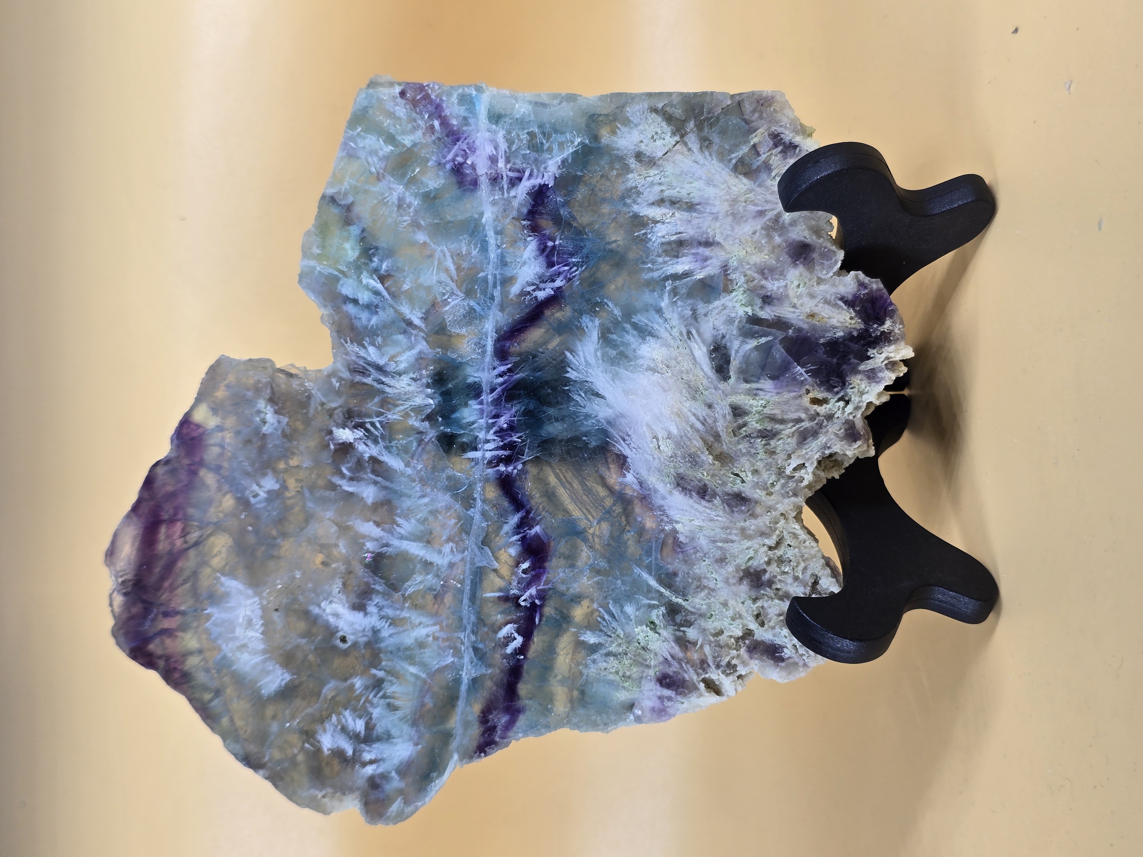 Lát Cắt Fluorite Lông Vũ - Nội Mông, Trung Quốc (Tặng Kèm Đế Như Hình)
