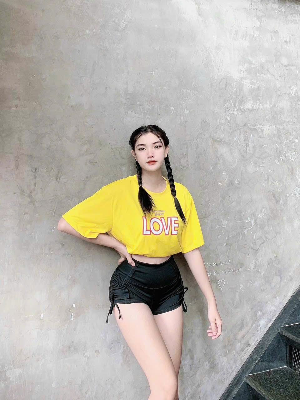 Áo Tank Thể Thao Love Dáng Croptop Dây Rút