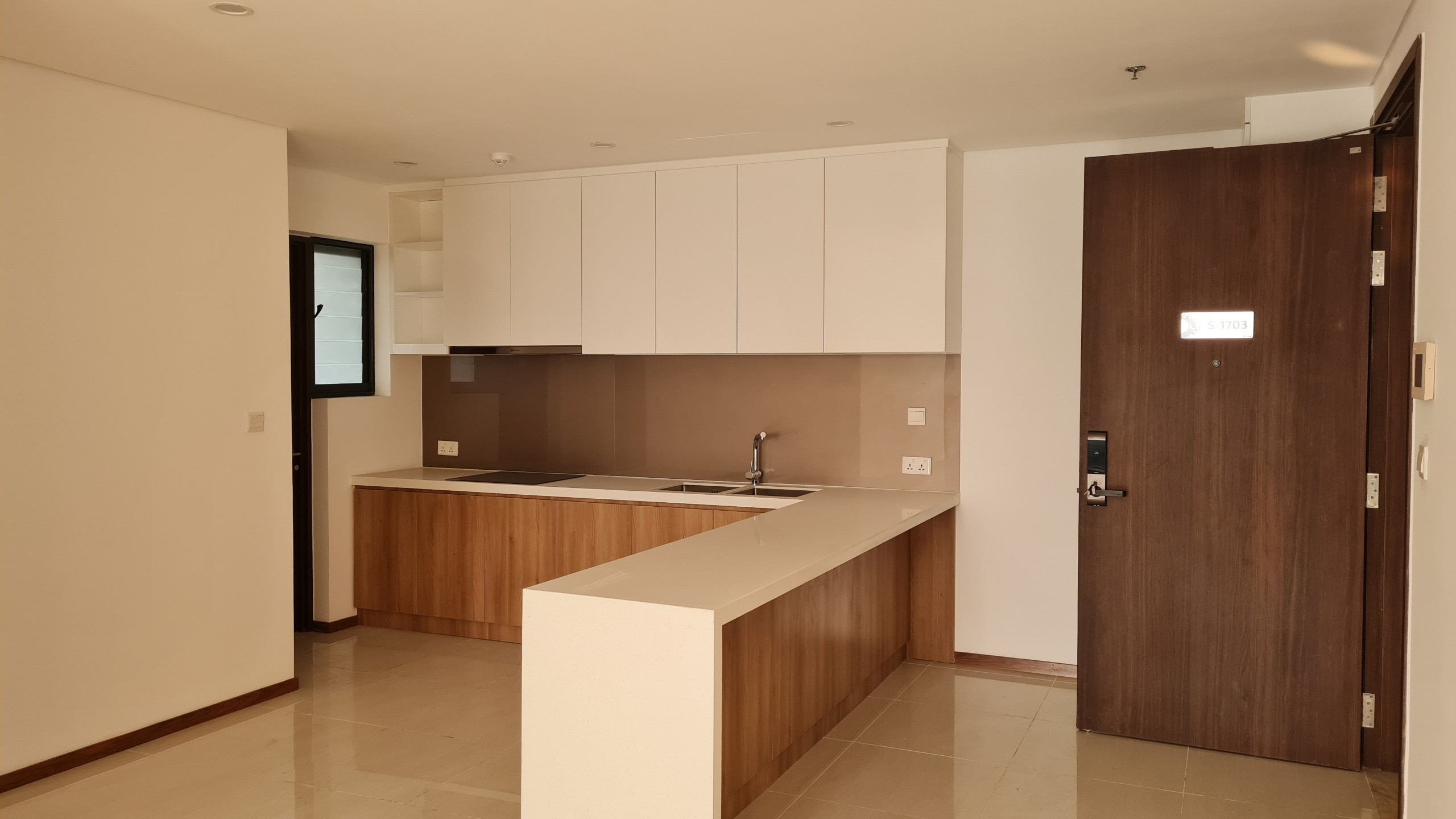 Cho thuê chỉ với 37tr/tháng căn 3 phòng ngủ full nội thất.