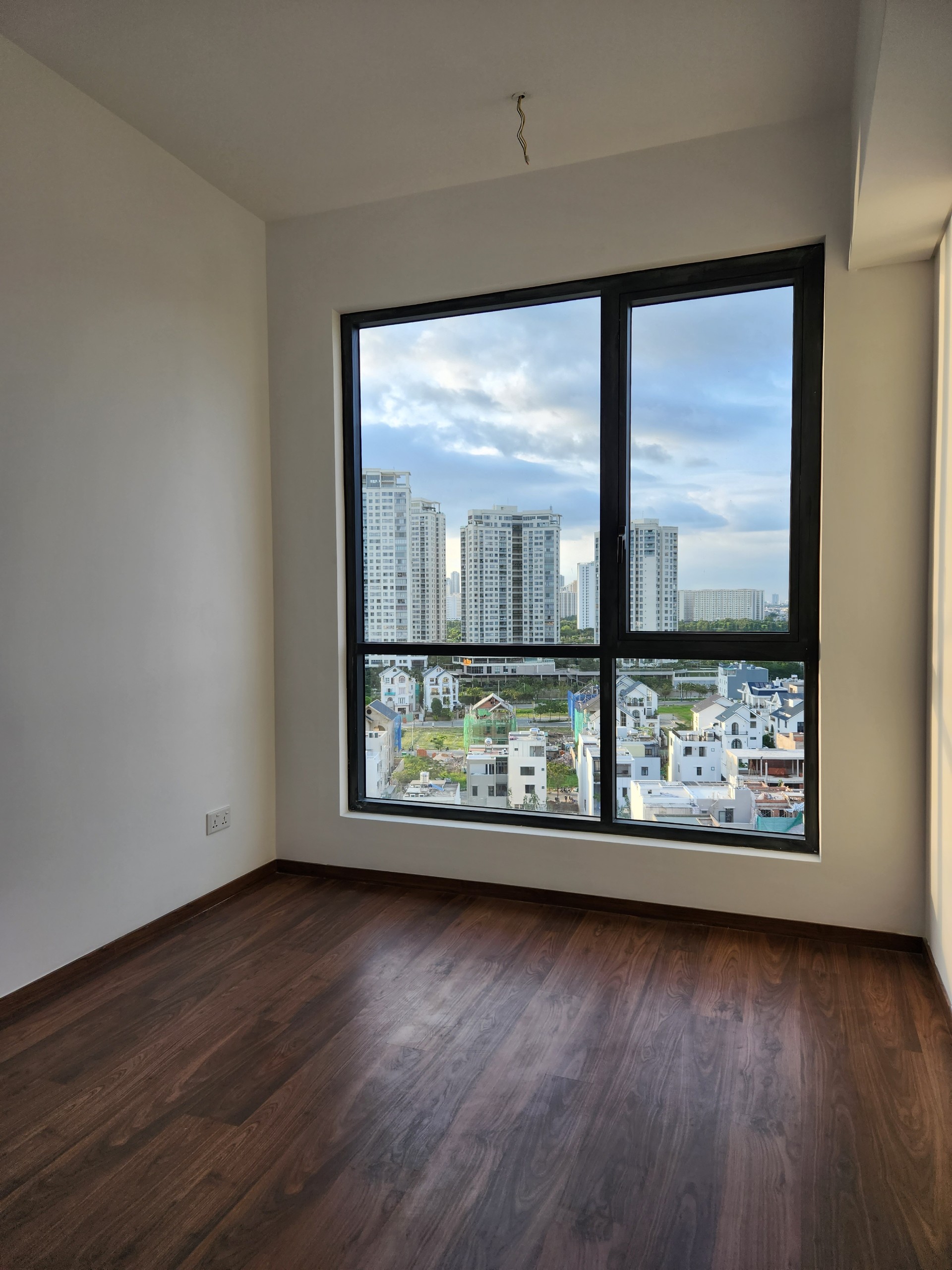 Cho thuê căn hộ 3PN full nội thất sang trọng - Giá tốt_thumbnail_3