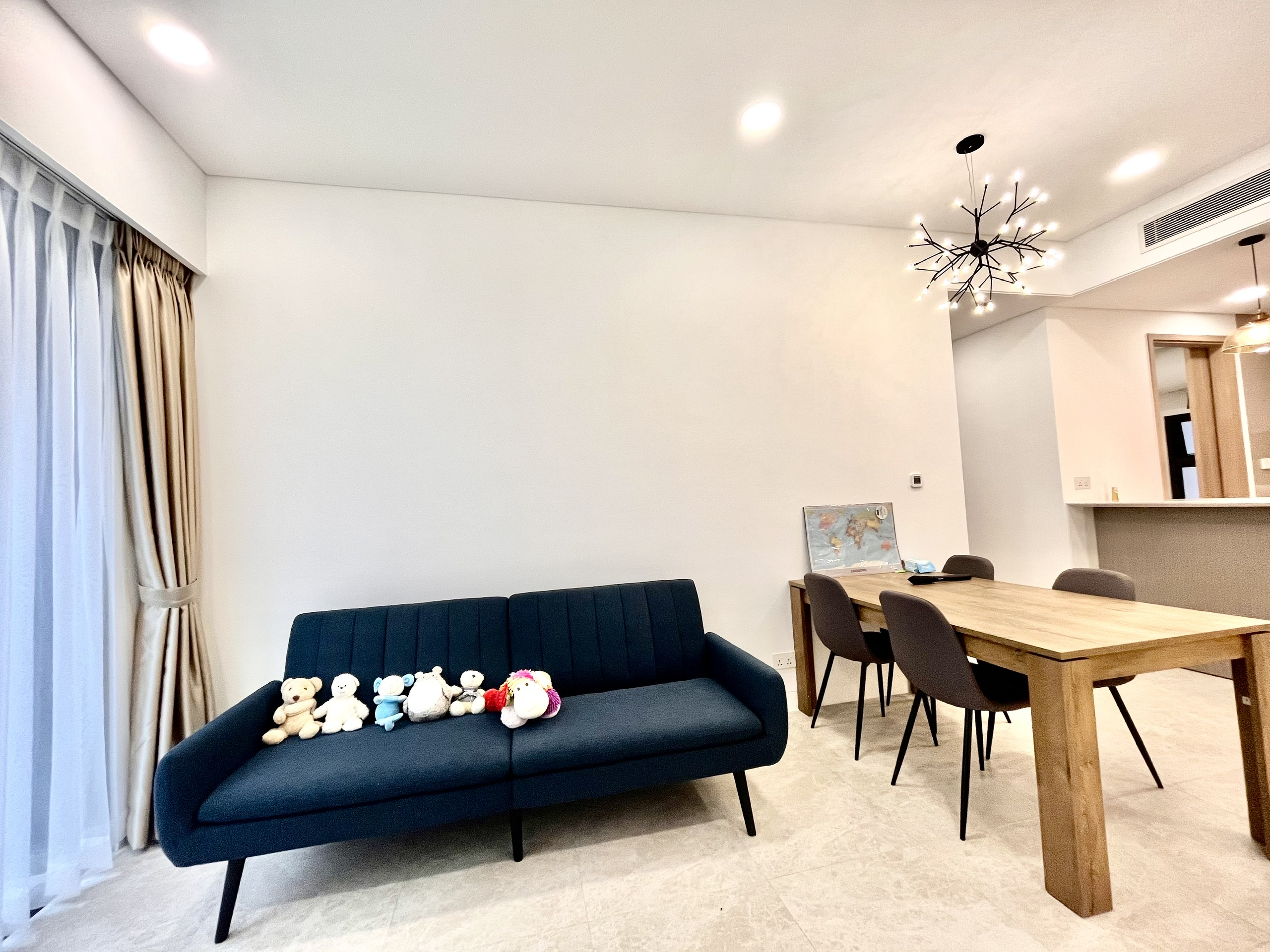 Cần cho thuê gấp căn 2PN full nội thất - sông Sài Gòn - căn duy nhất view sông 