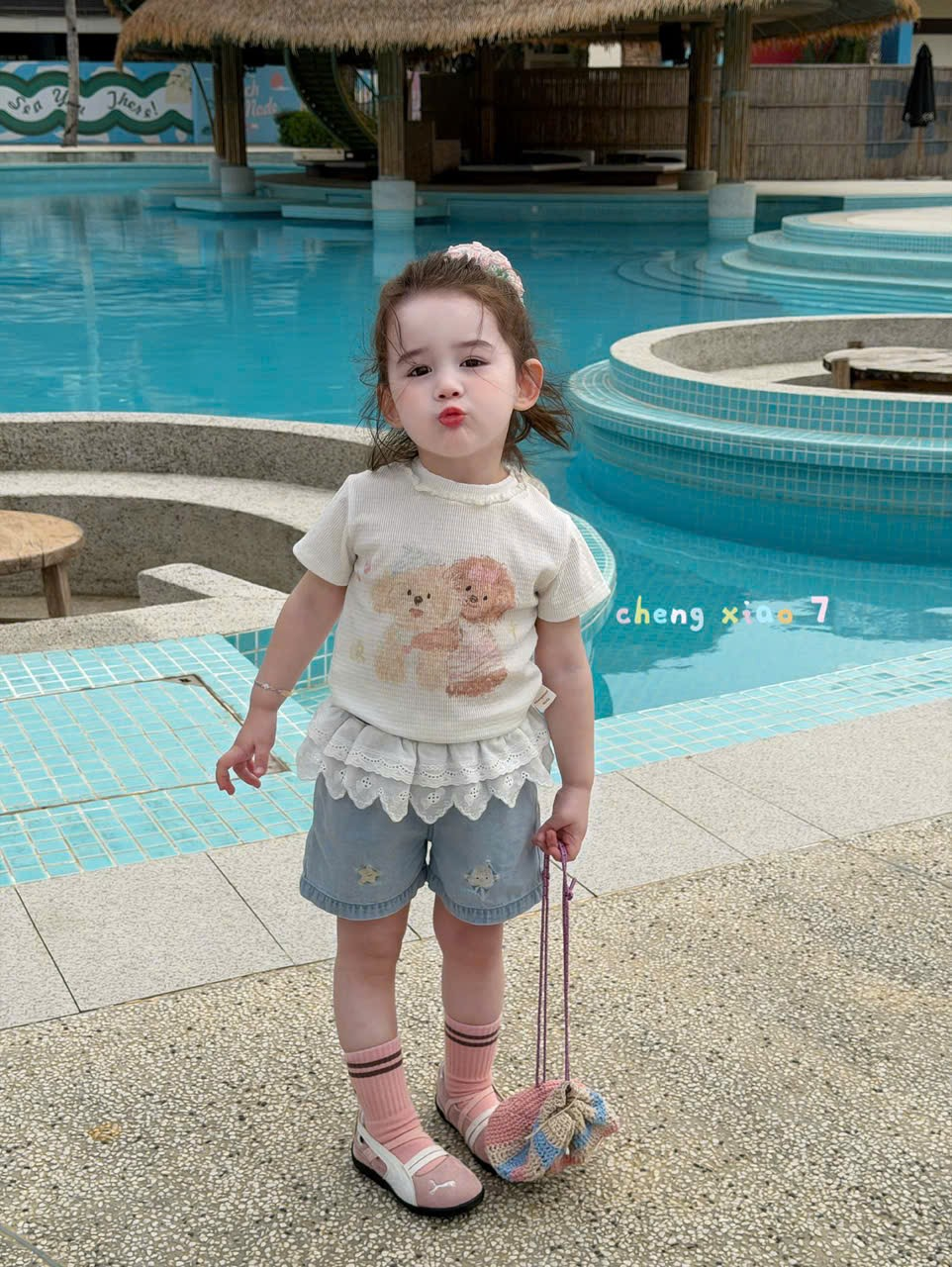 CX63 - Quần short jean thêu sao xanh hãng CX7