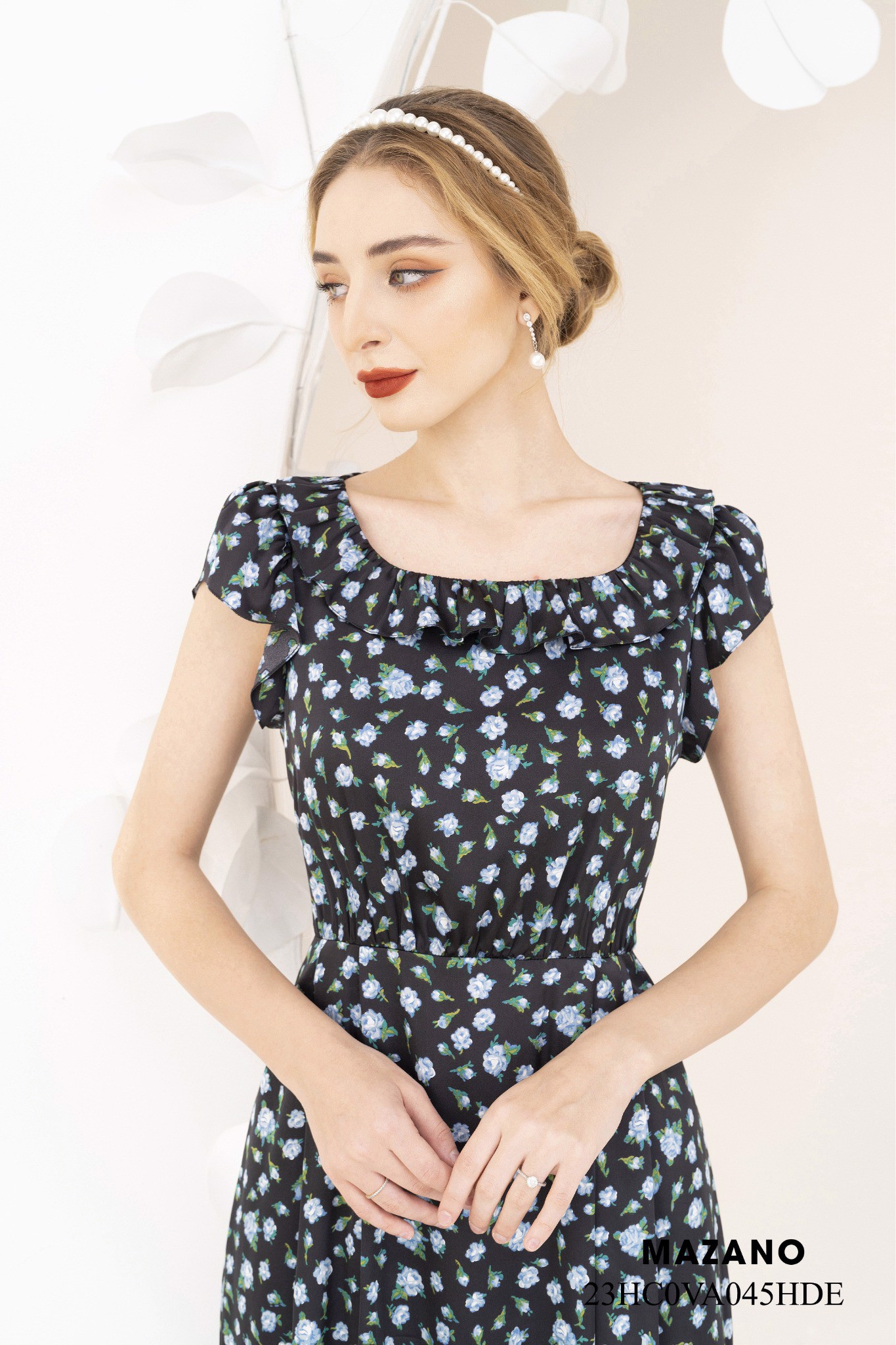 Đầm đen họa tiết bùng eo chân xòe_thumbnail_2