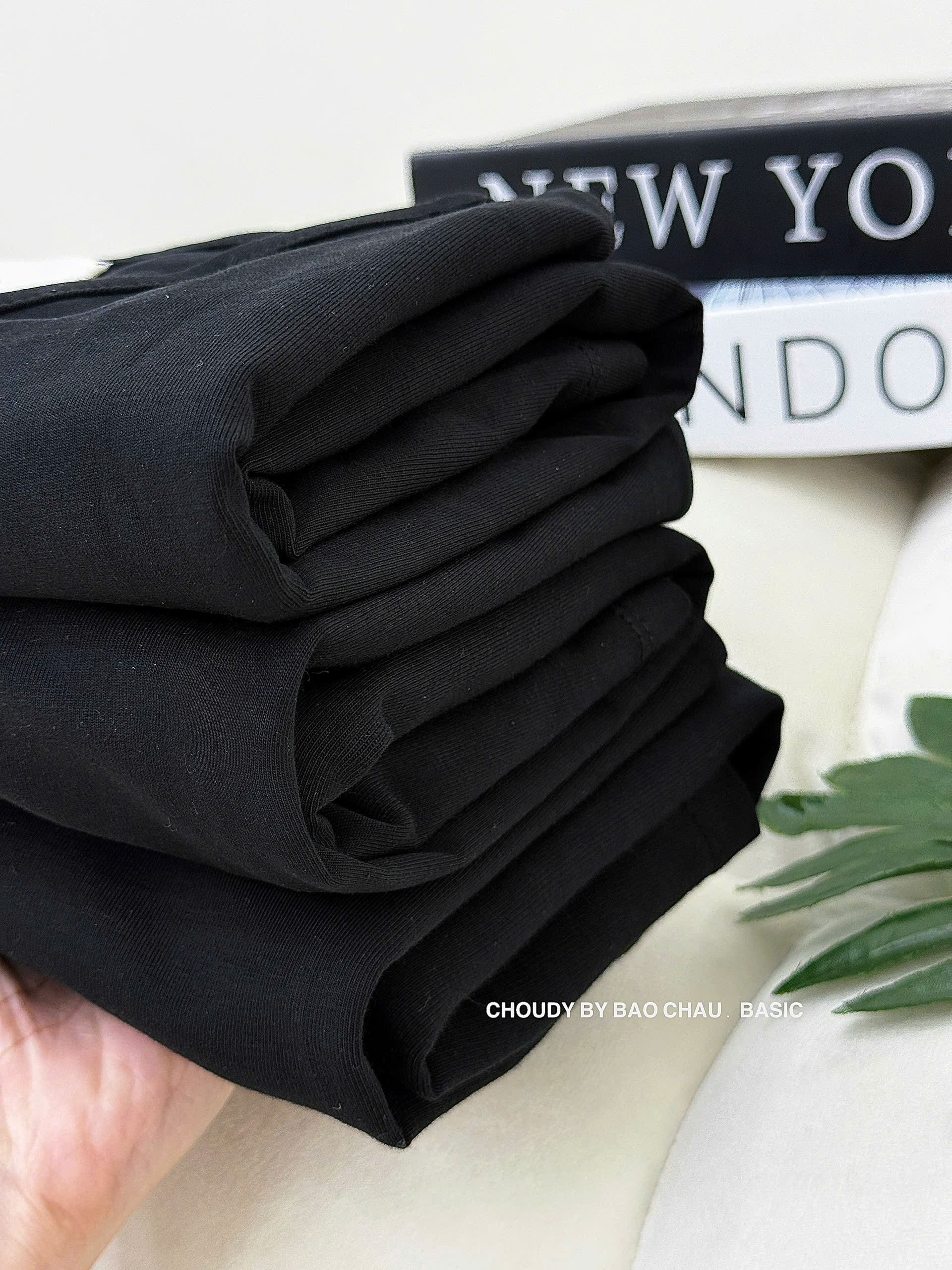 SALE U519 ÁO THUN TAY DÀI ĐEN_thumbnail_4