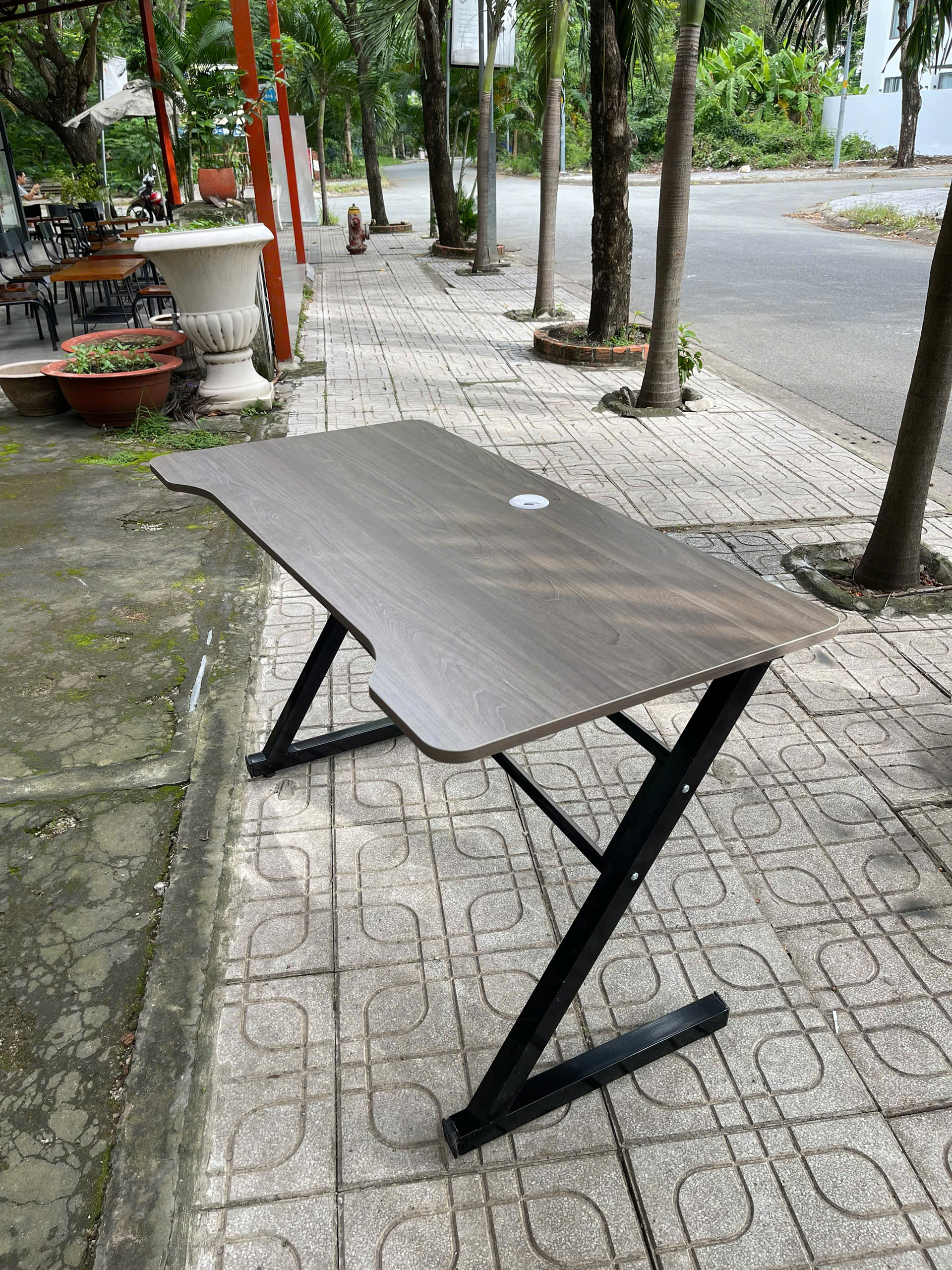 Bàn Gaming Chân U K Z – Mặt Uốn Cong Hiện Đại, Lắp Ráp Dễ Dàng, Bền Chắc, Mang Lại Cảm Hứng Làm Việc Và Học Tập_thumbnail_26