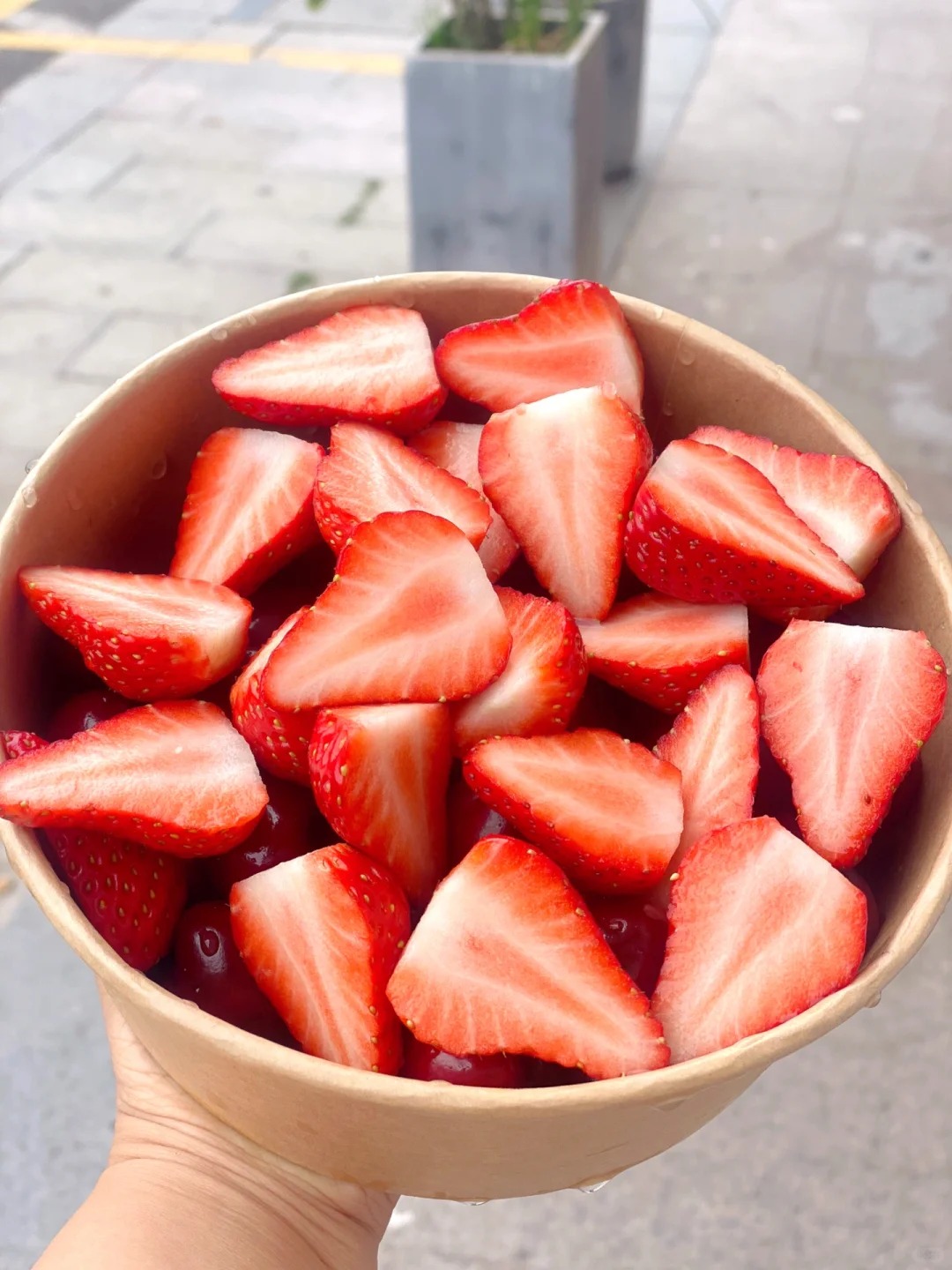 Dâu Nhật Hana cắt sẵn